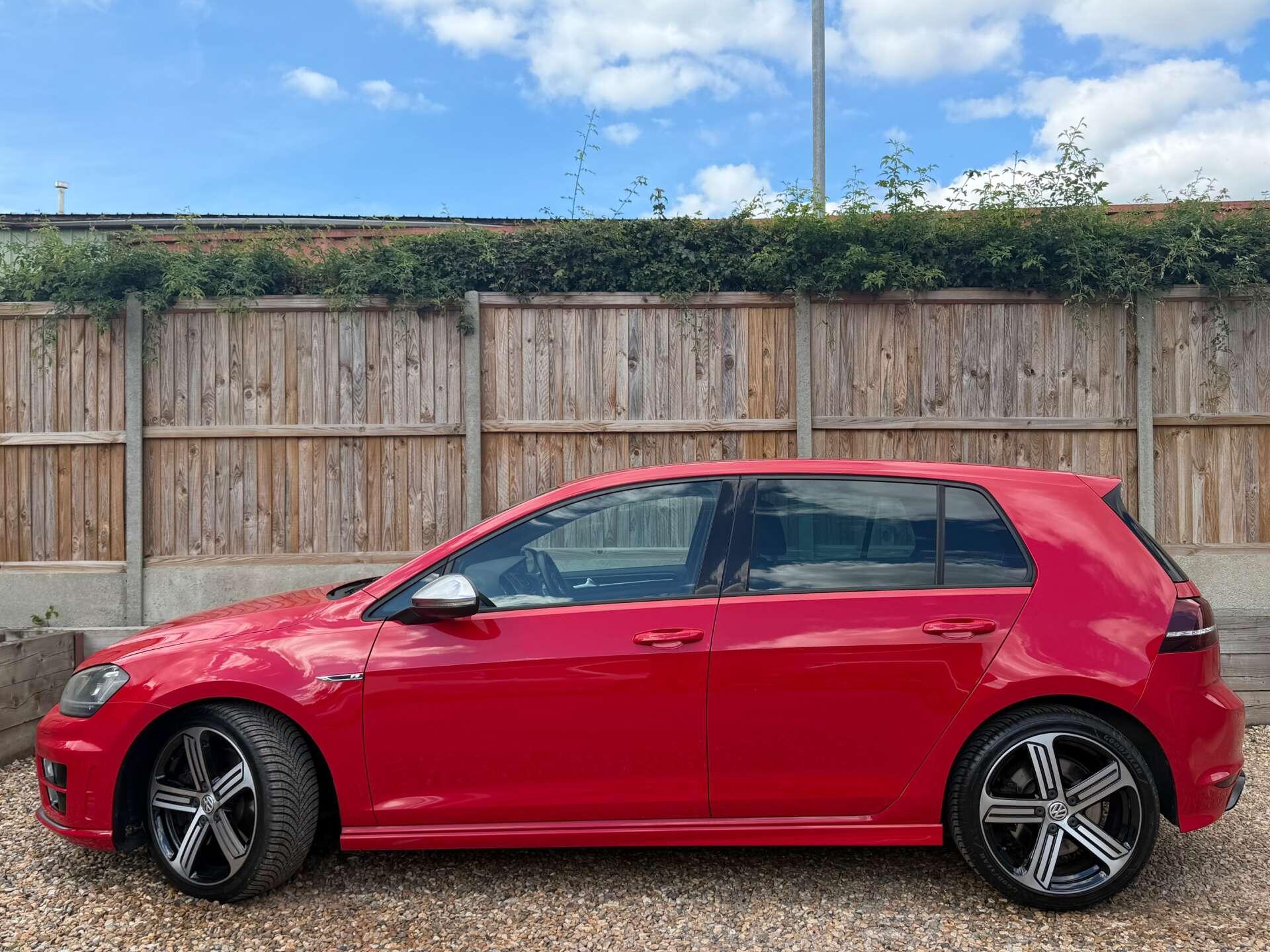 Volkswagen Golf view 6