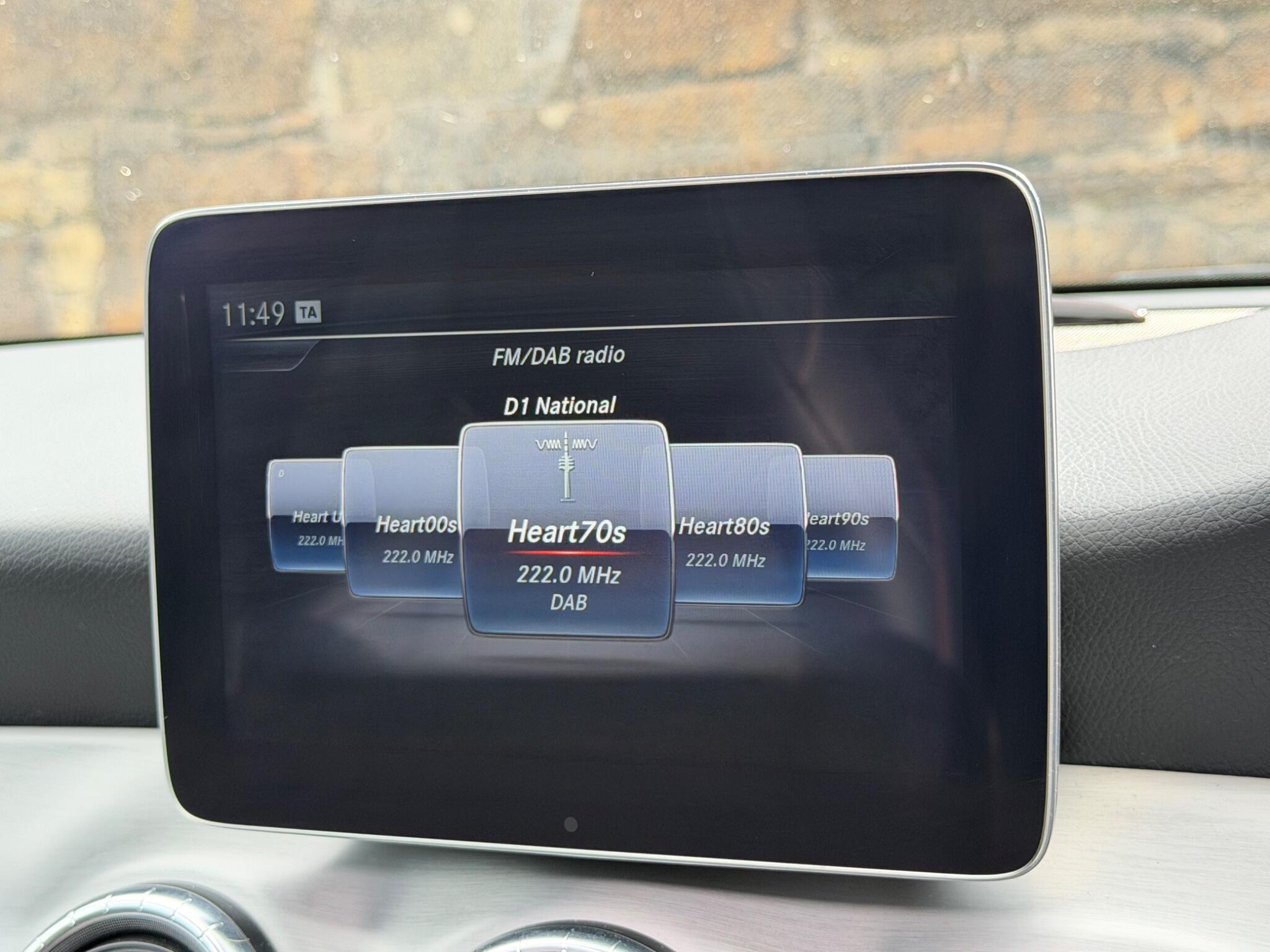 Mercedes-Benz Cla view 32