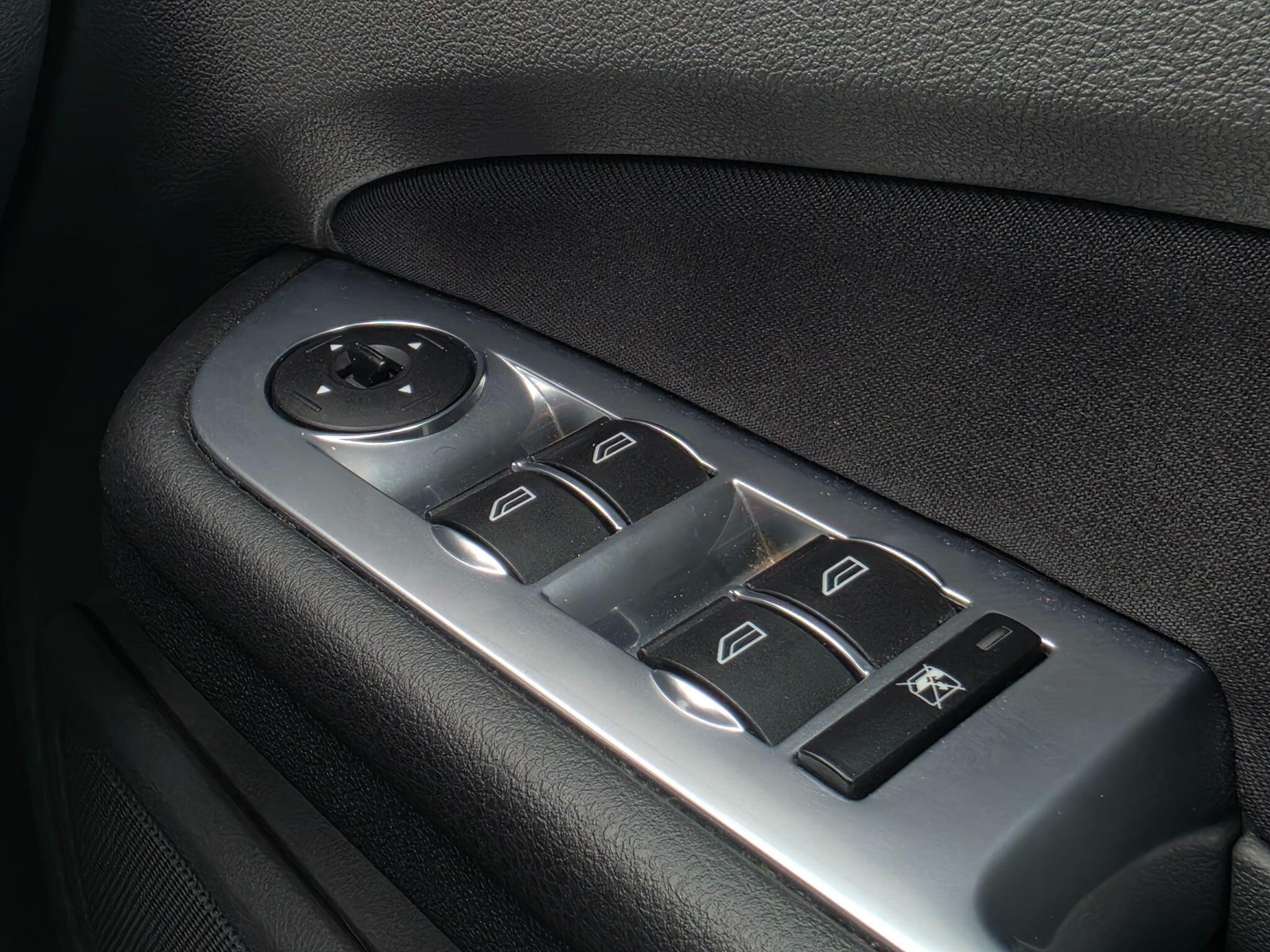 Ford Focus view 22