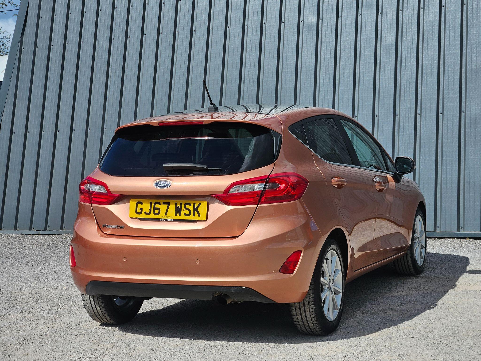 2017 Ford Fiesta image 15