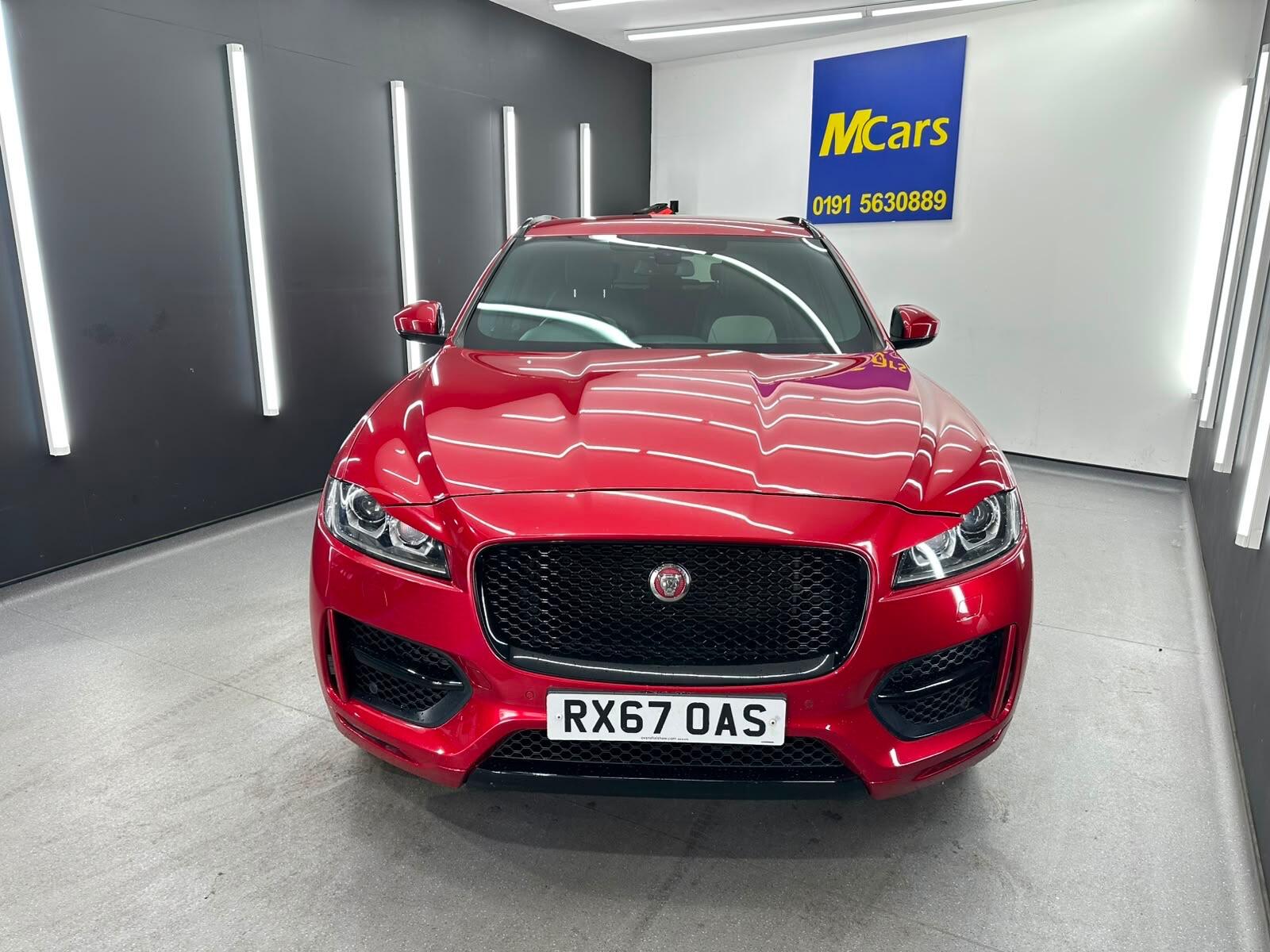 Jaguar F-Pace view 12