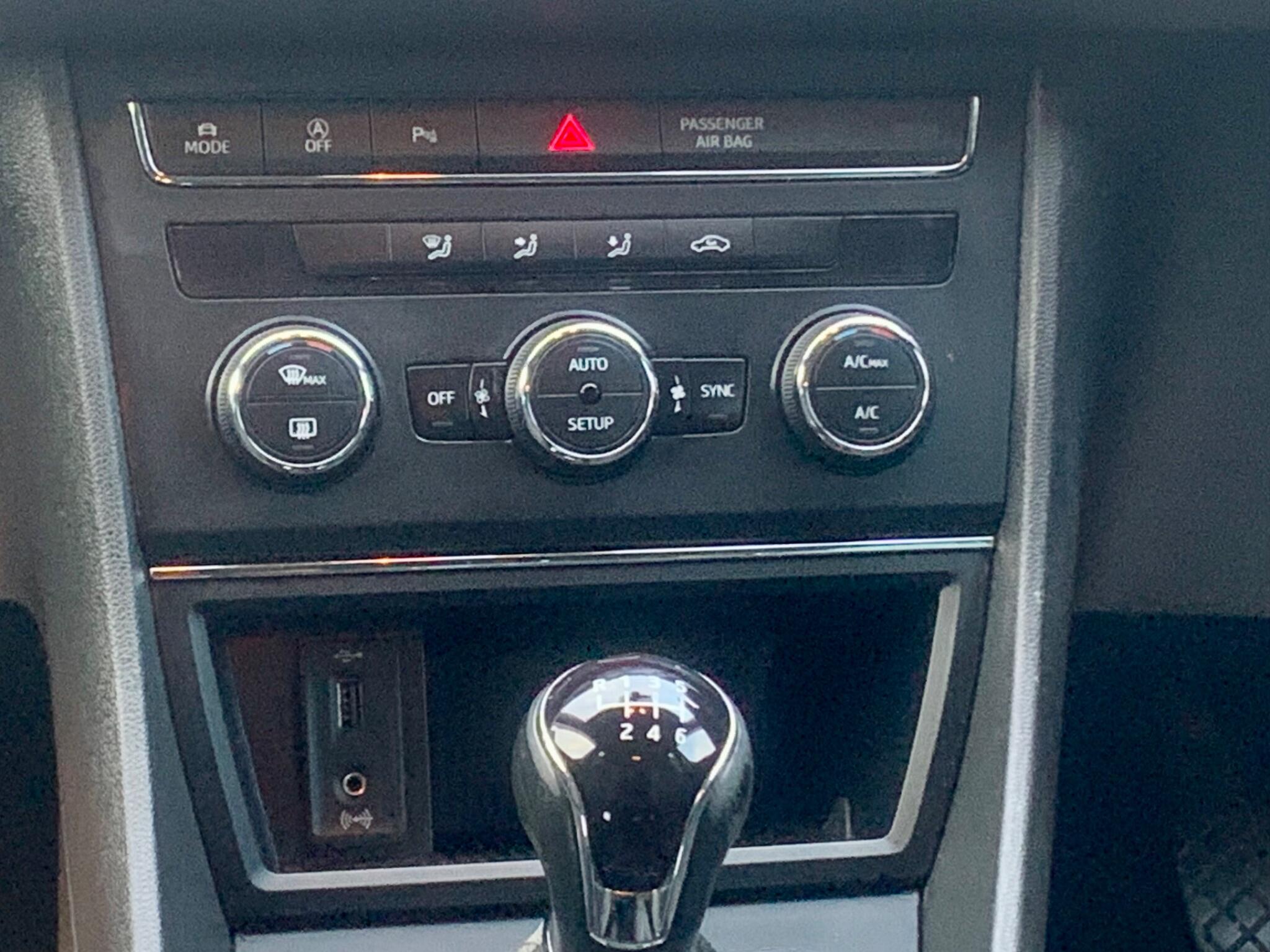 Seat Leon Leon view 34