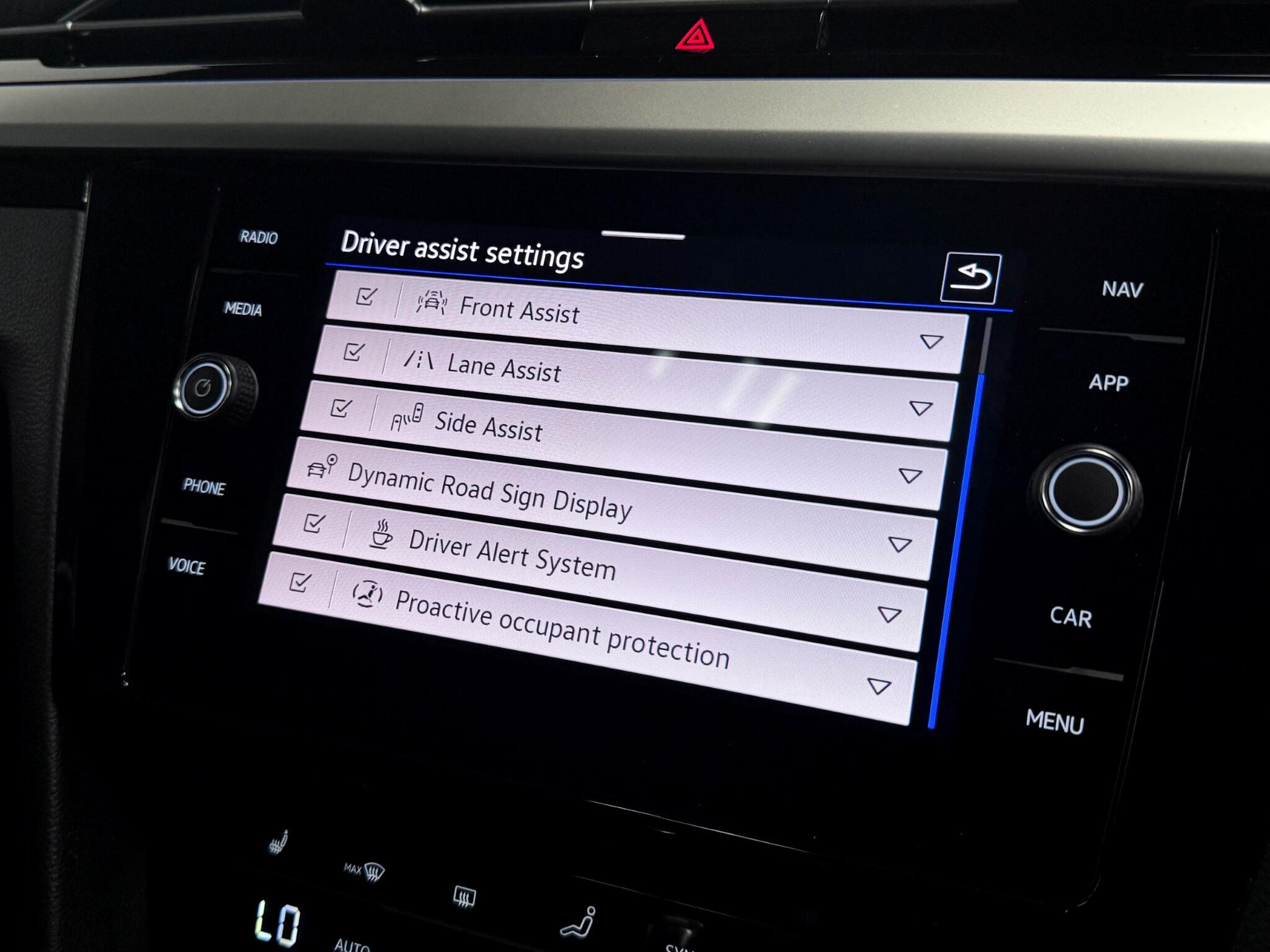 Volkswagen Arteon view 52