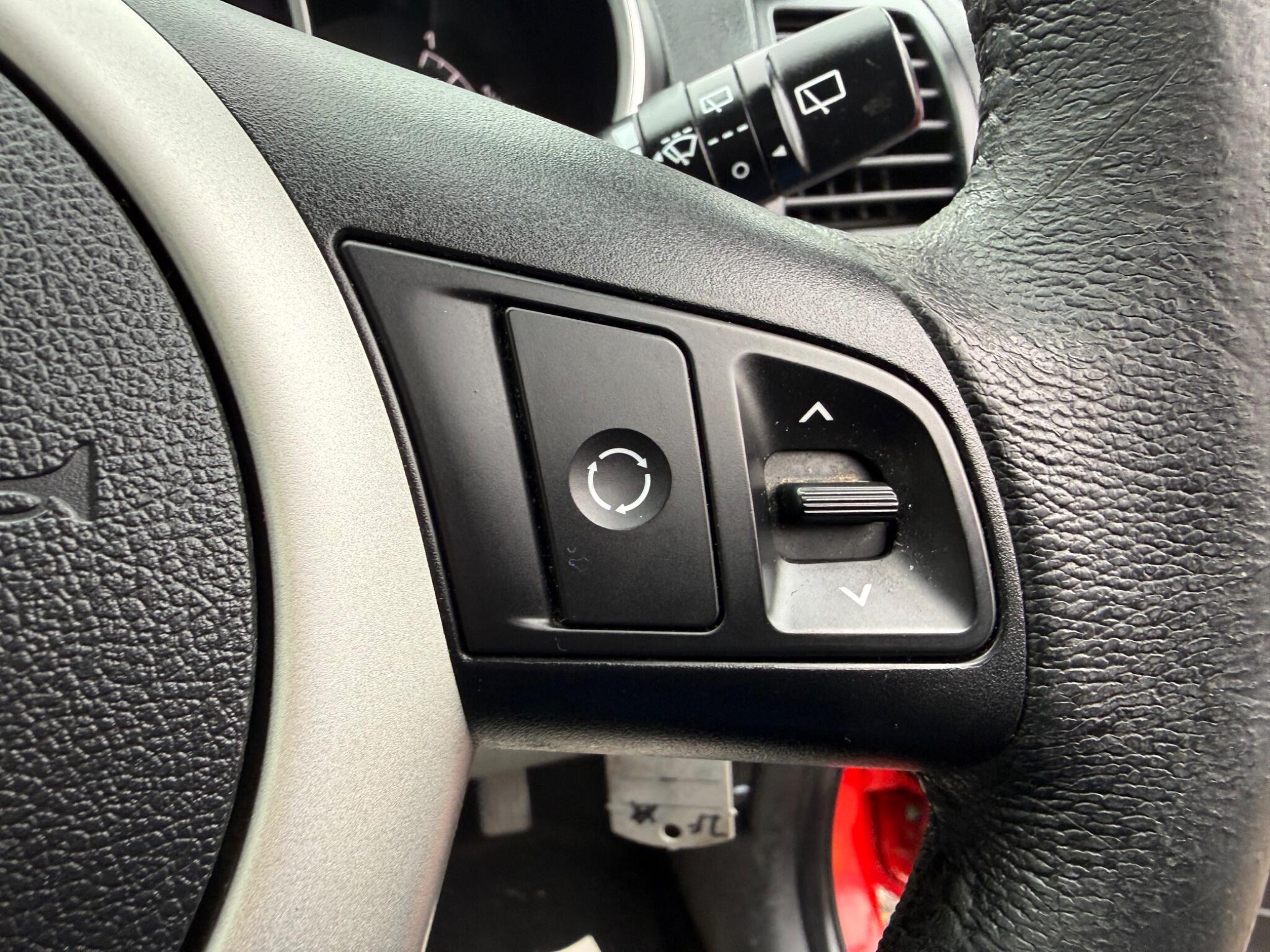 2010 Kia Venga image 15