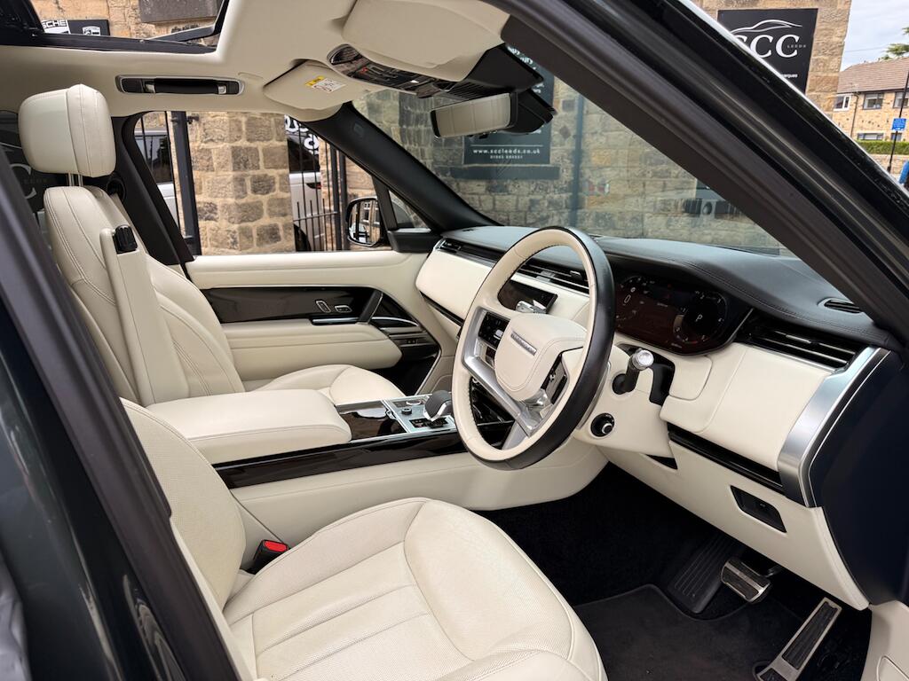 Land Rover Range Rover view 29