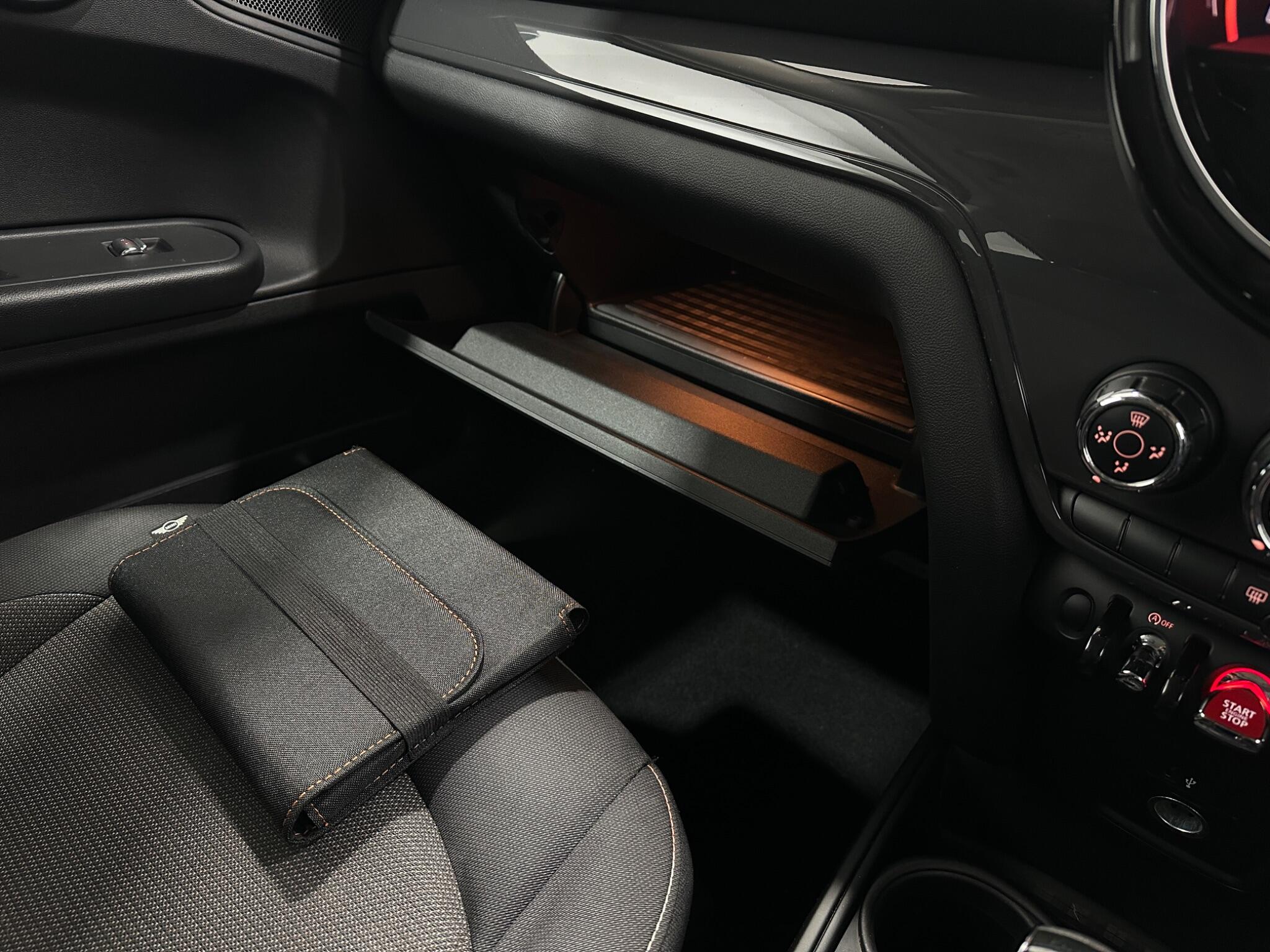 Mini Countryman view 29