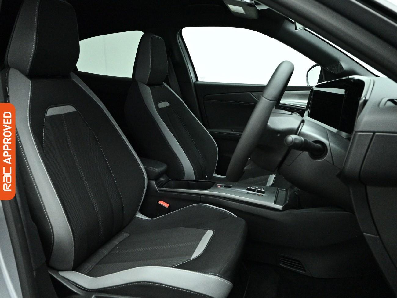 Vauxhall Mokka Electric view 12