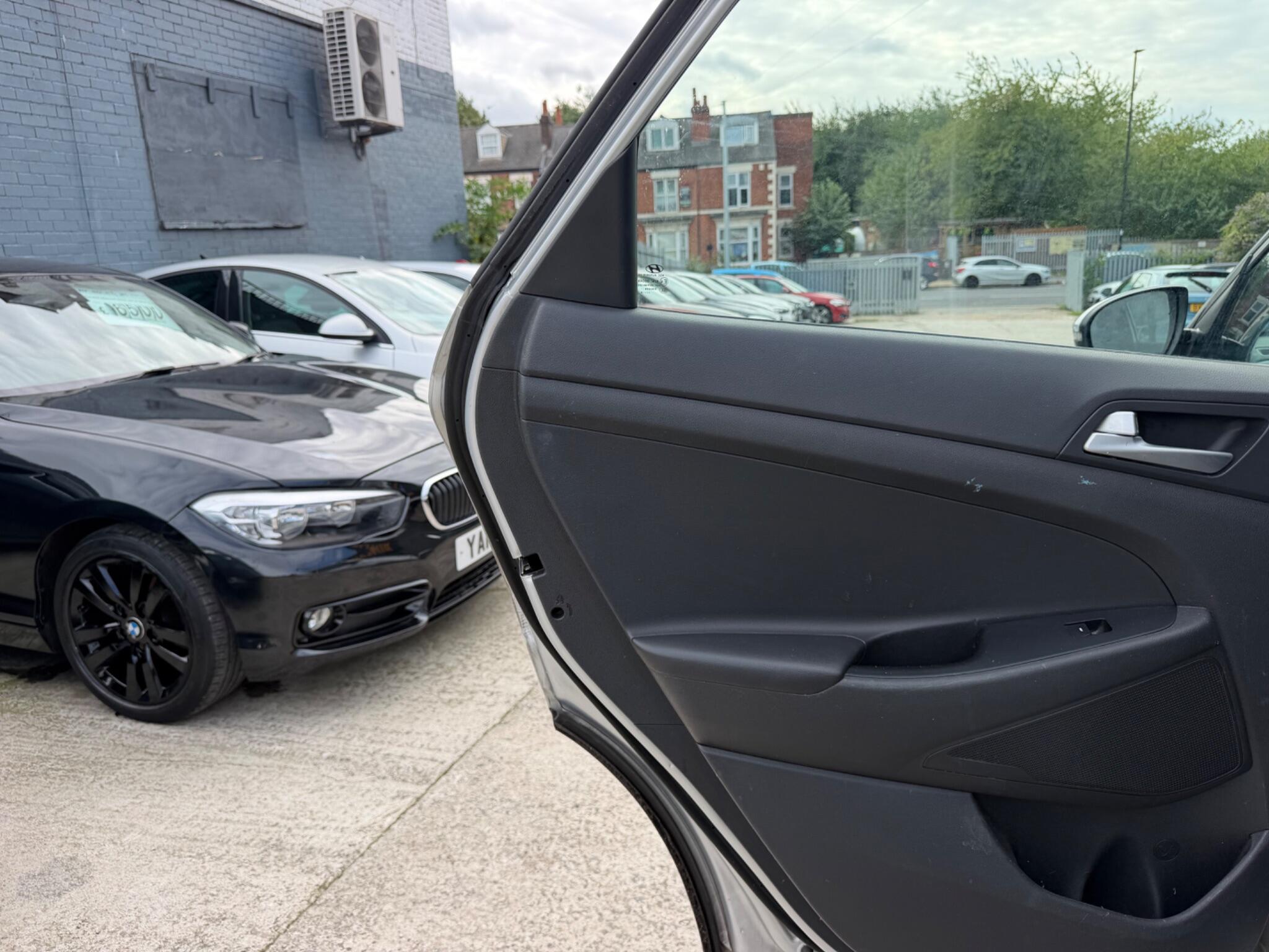 Hyundai Tucson view 24