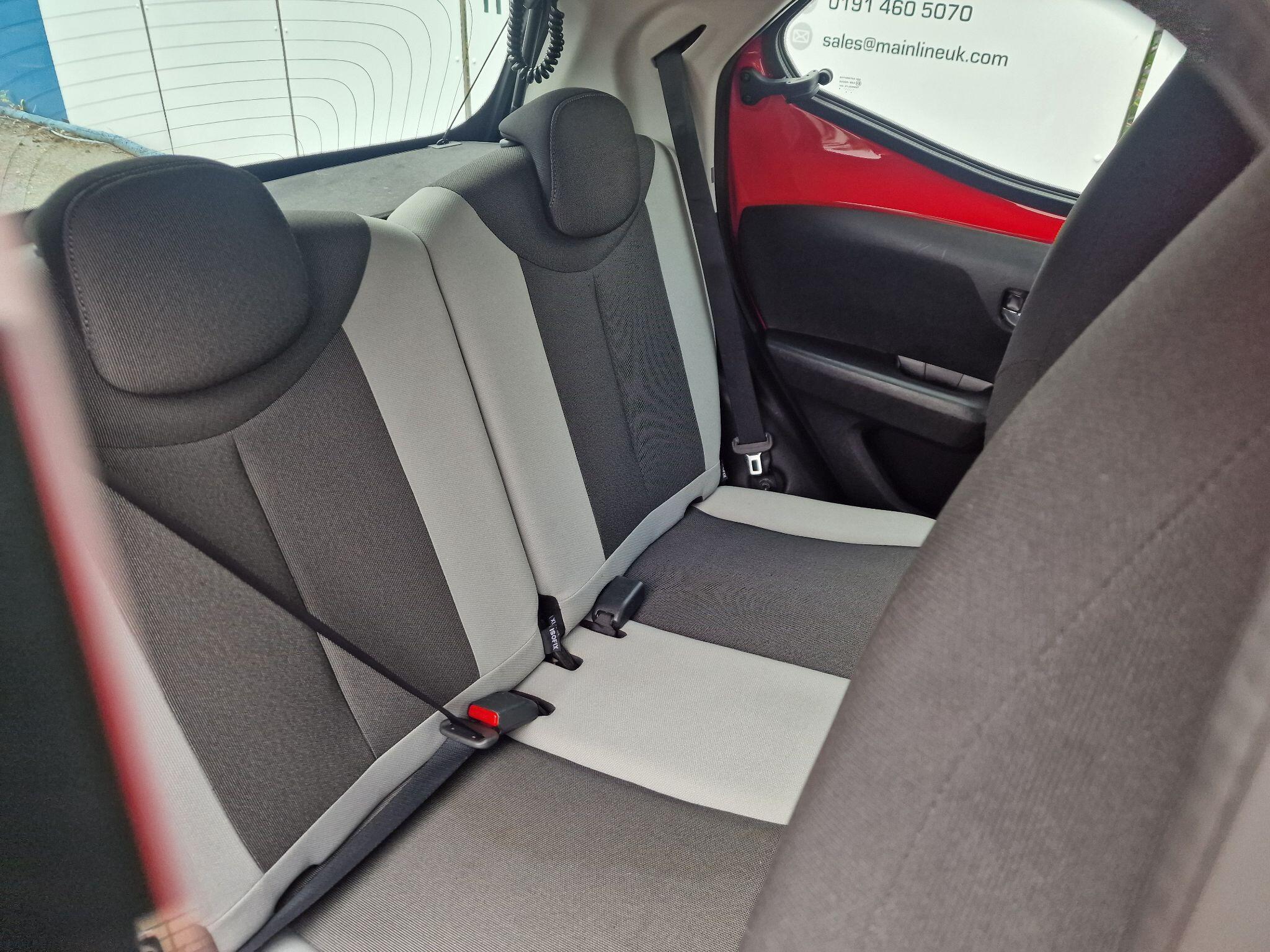Toyota Aygo view 31