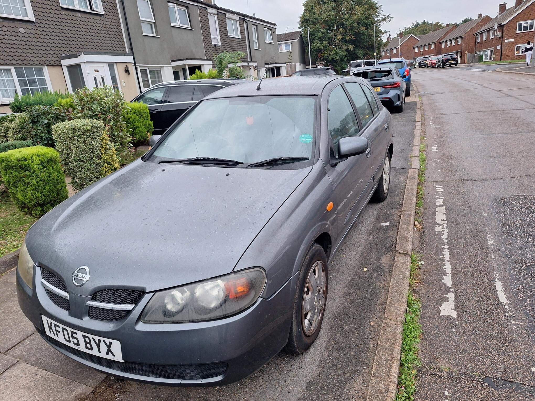 Nissan Almera