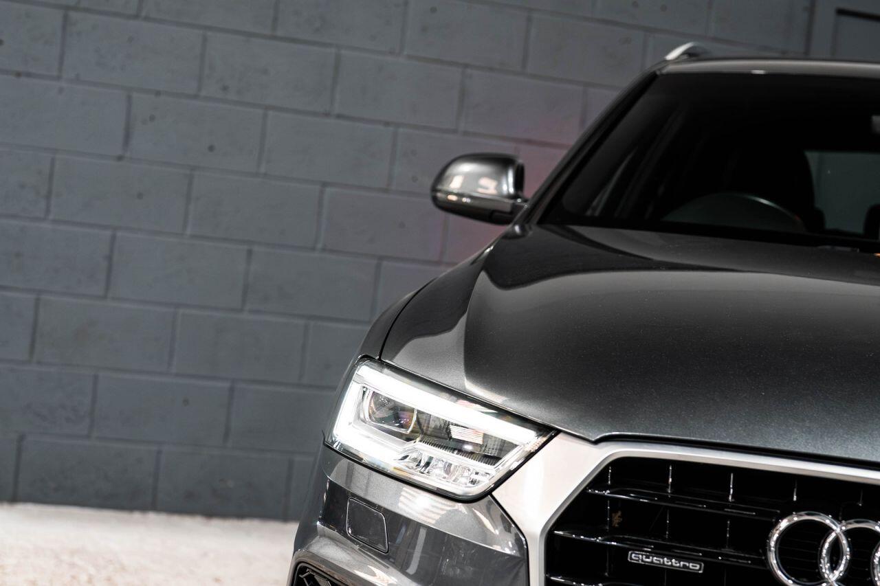 Audi Q3 view 45