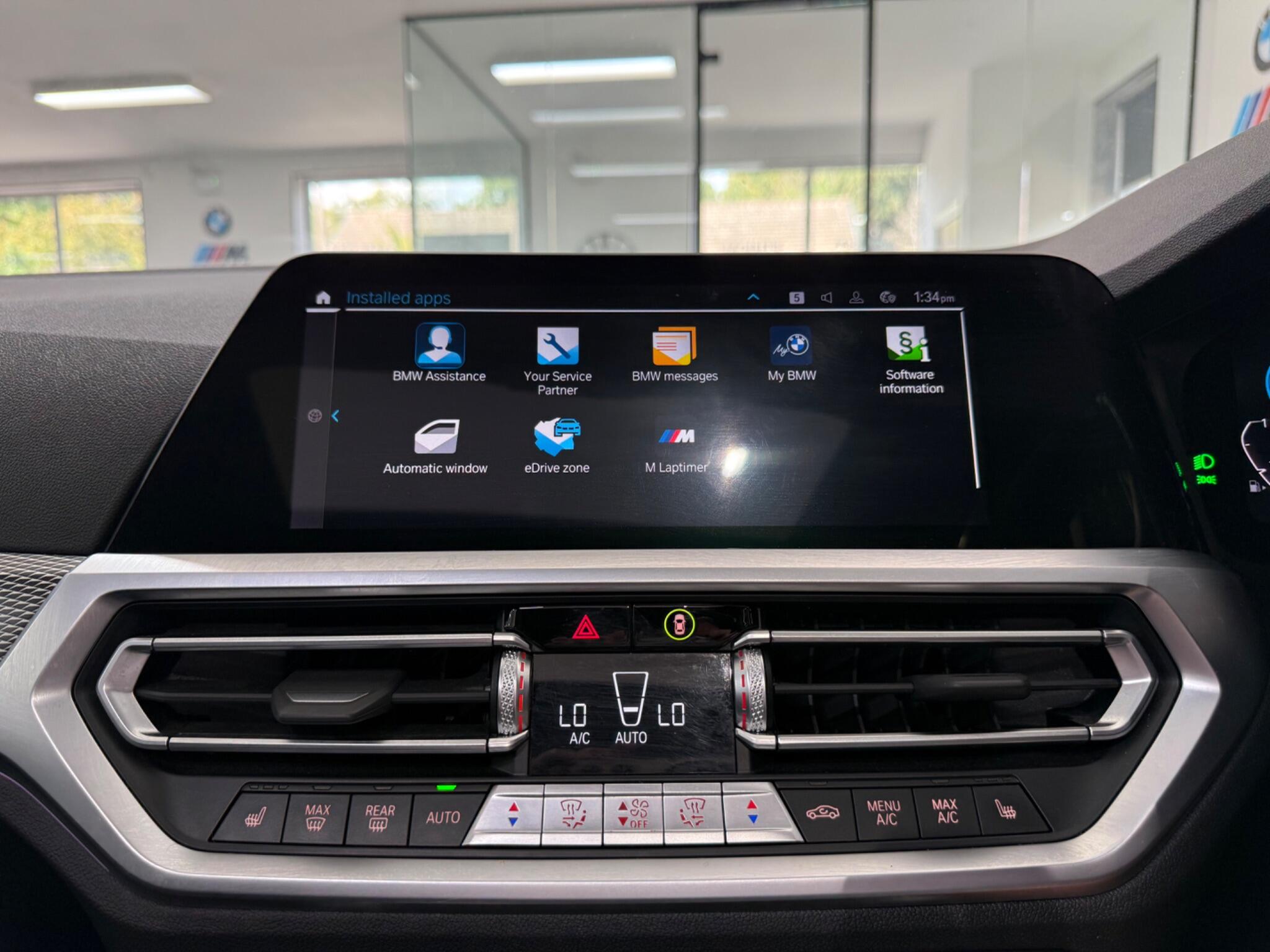 BMW 3 Series view 30