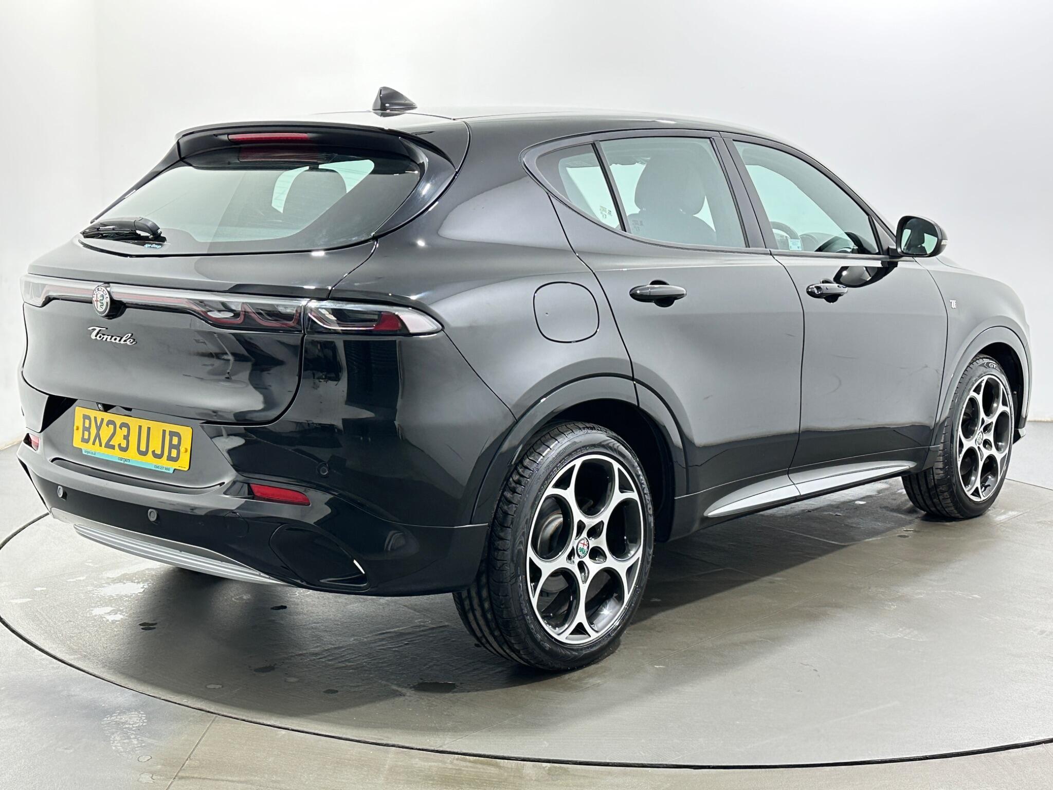 Alfa Romeo Tonale view 8
