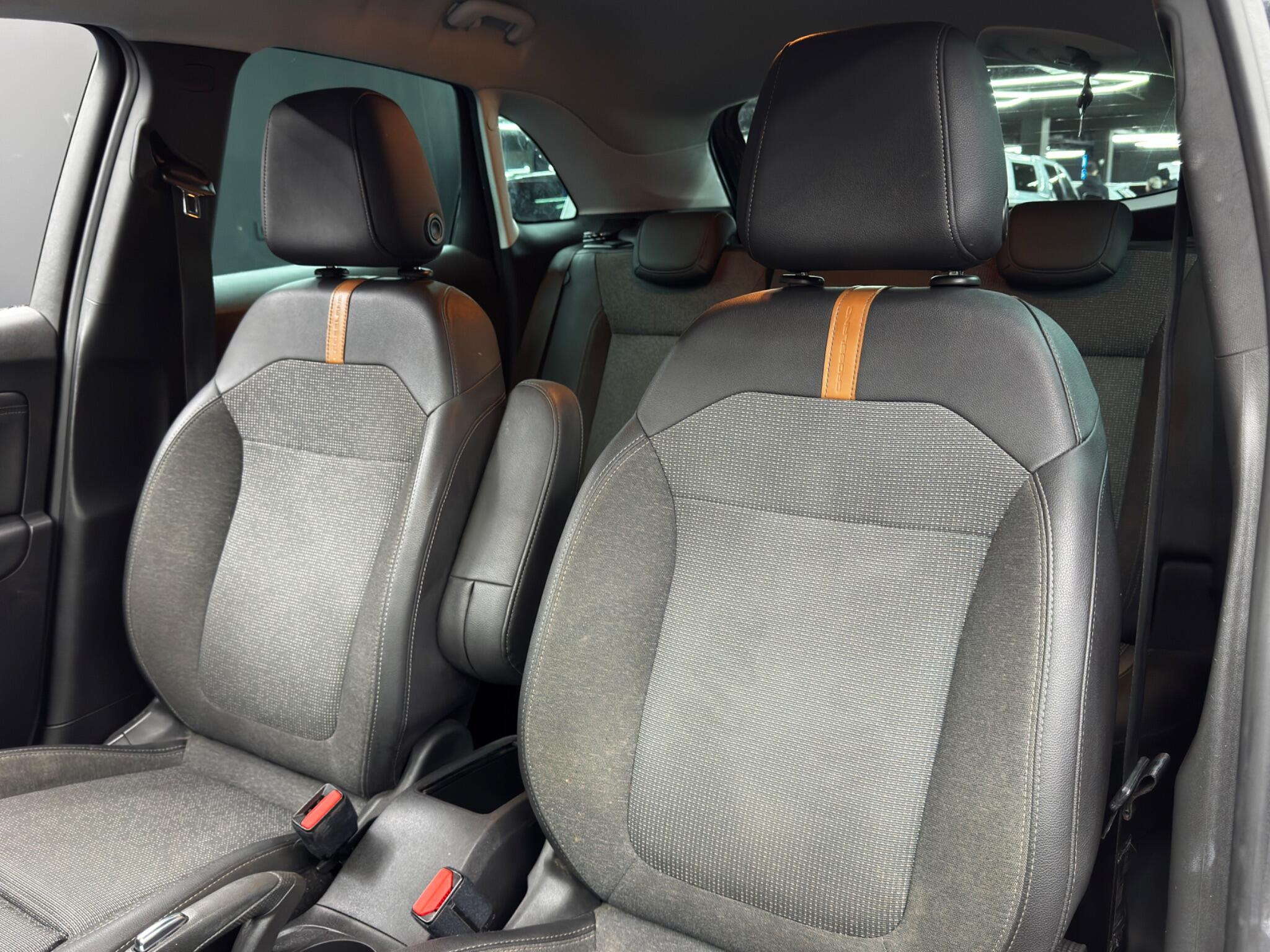 Vauxhall Crossland view 14