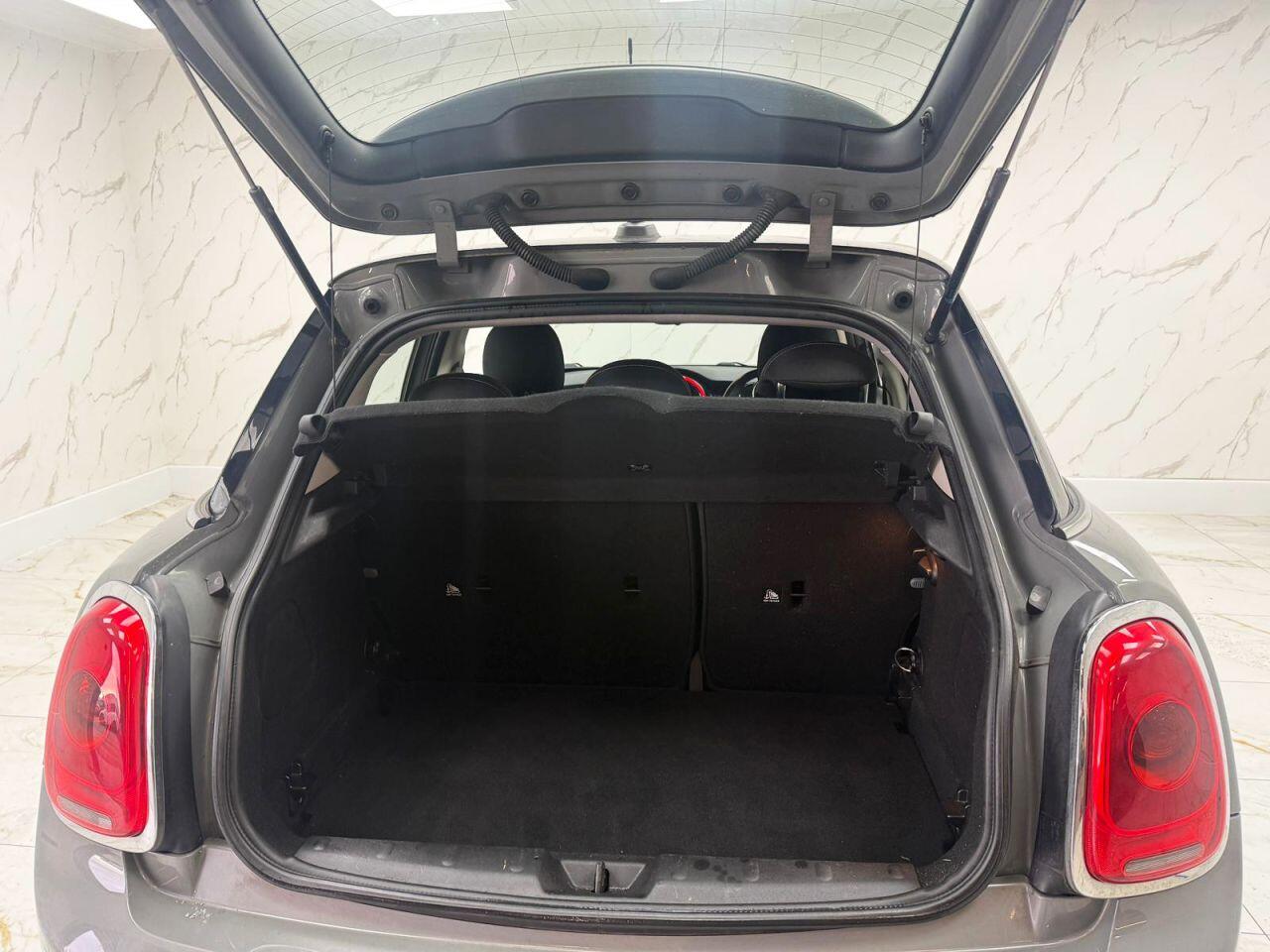 Mini Hatch view 21