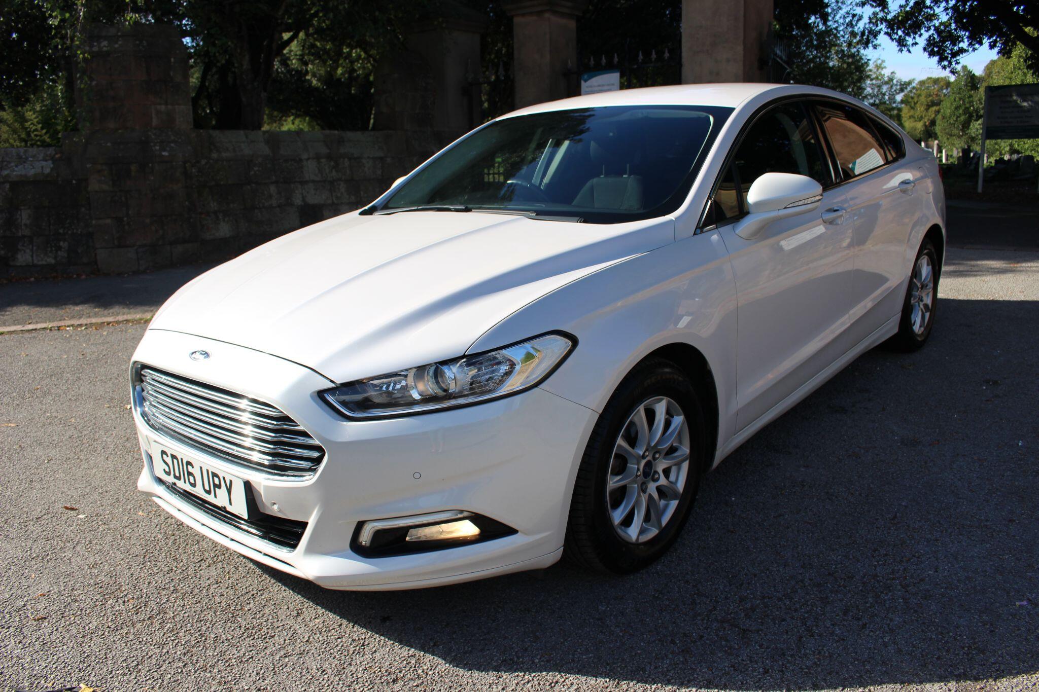 Ford Mondeo view 7