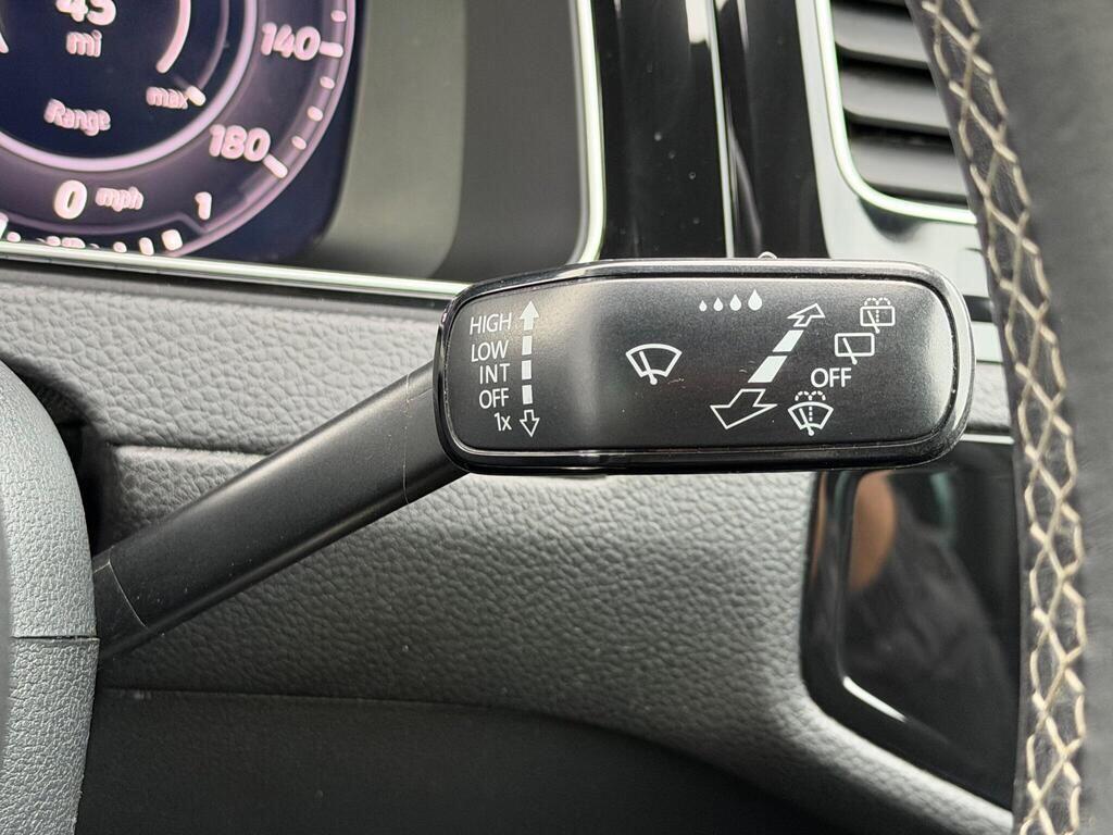 Volkswagen Golf view 49