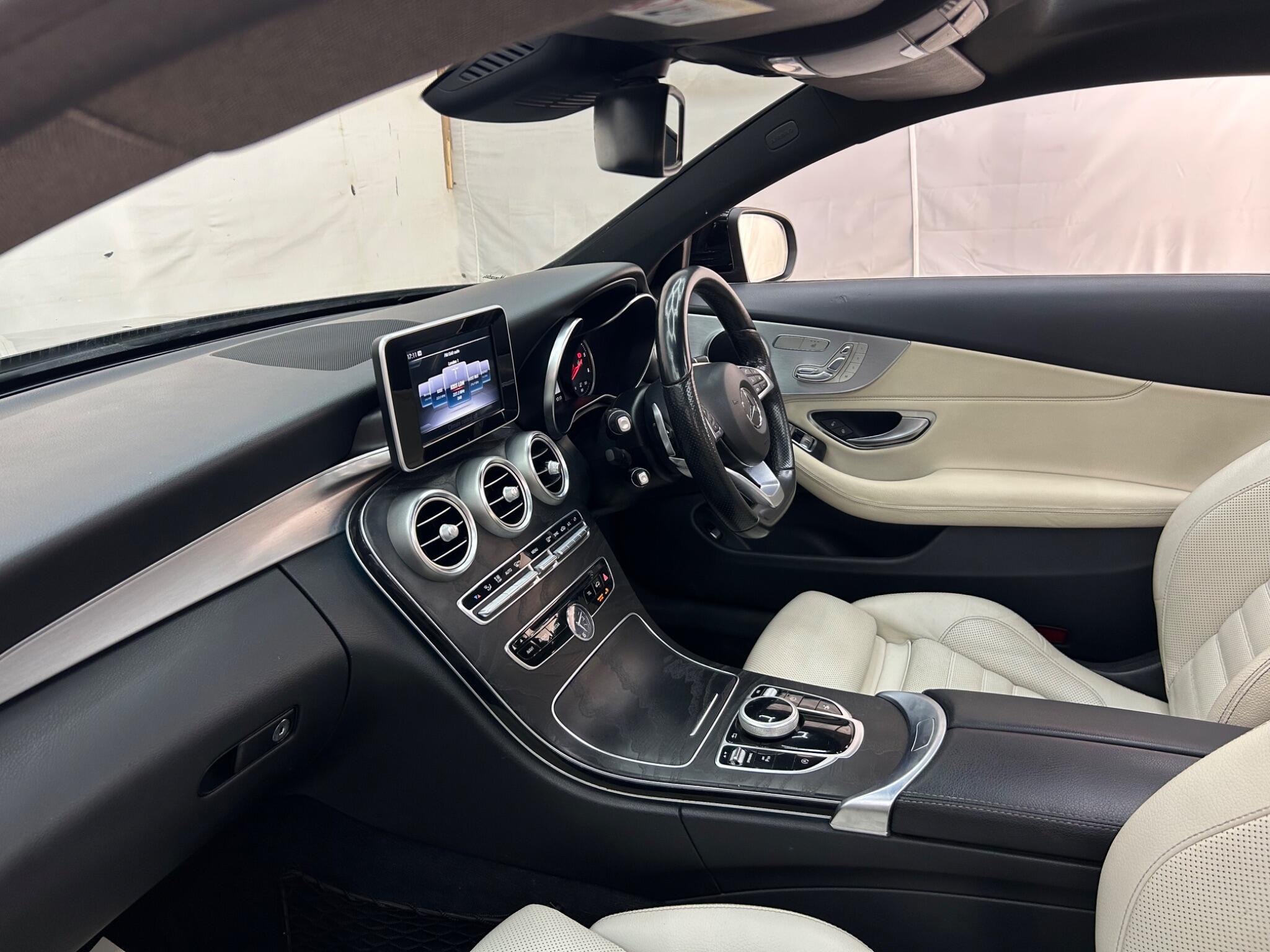Mercedes-Benz C-Class view 16