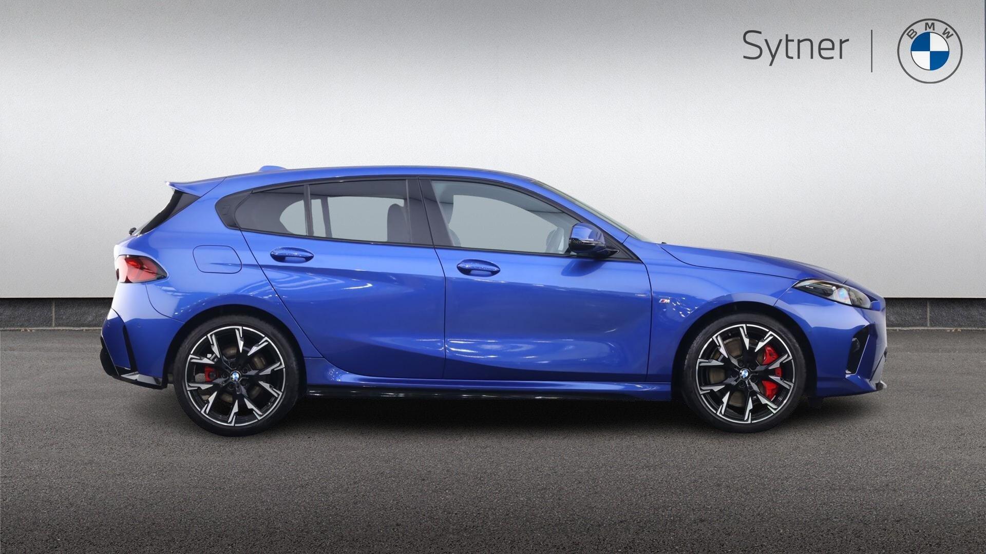 BMW 1 Series view 3