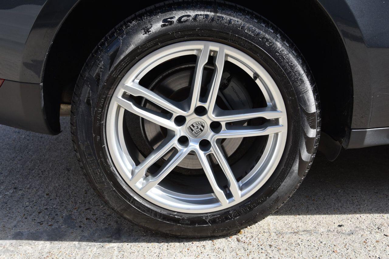 Porsche Macan view 59