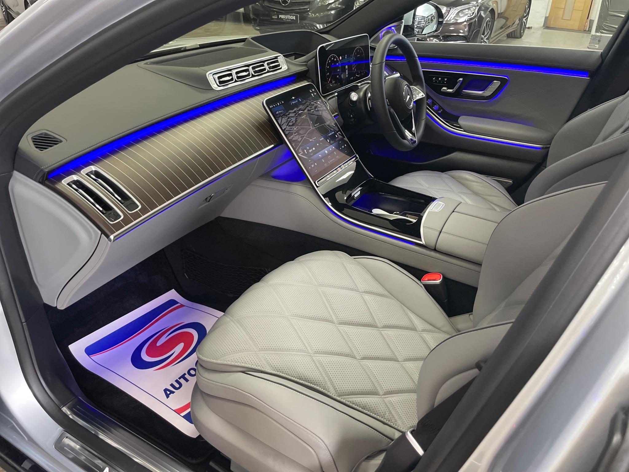 Mercedes-Benz S-Class view 34