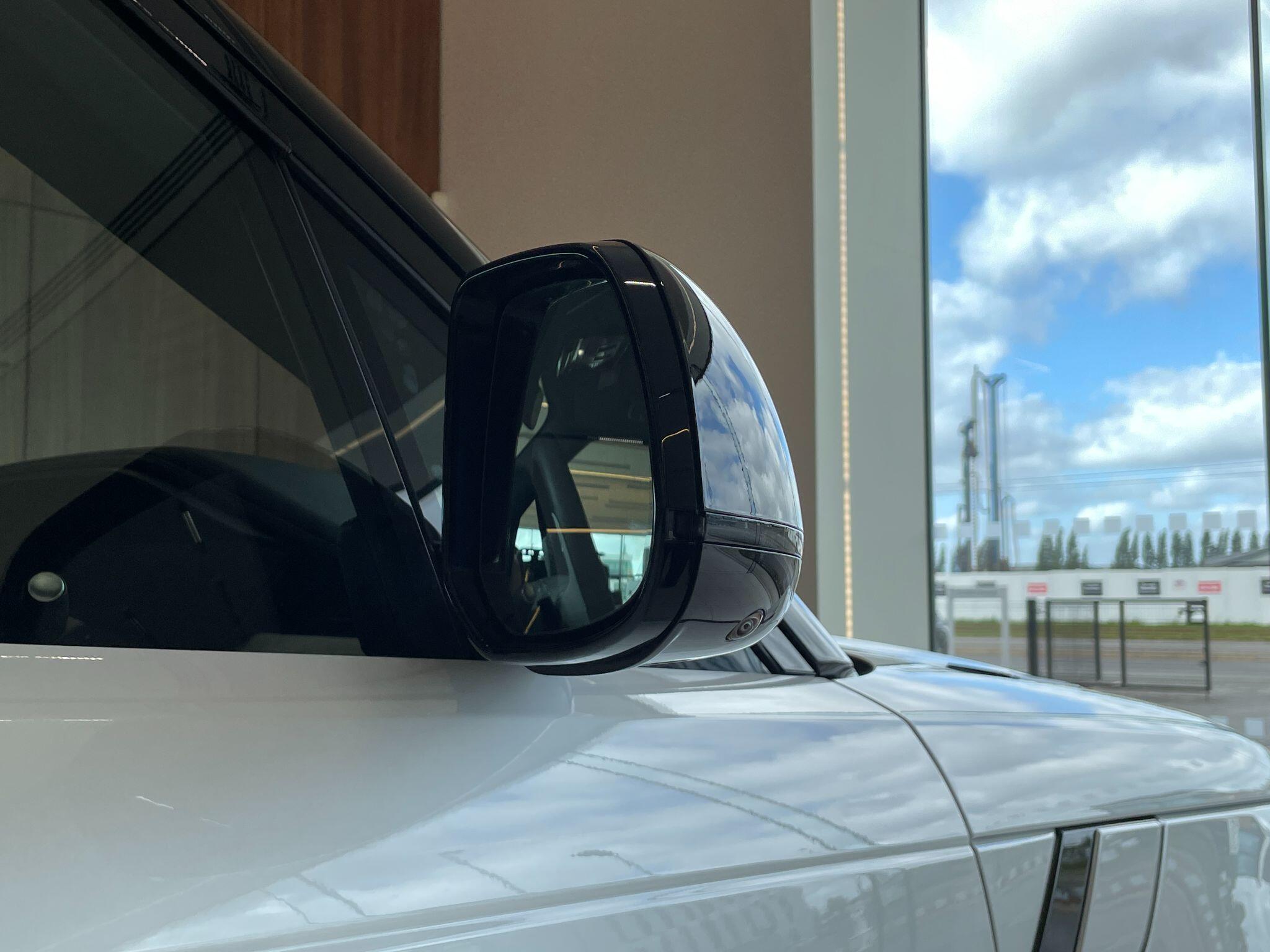 Land Rover Range Rover Sport view 45