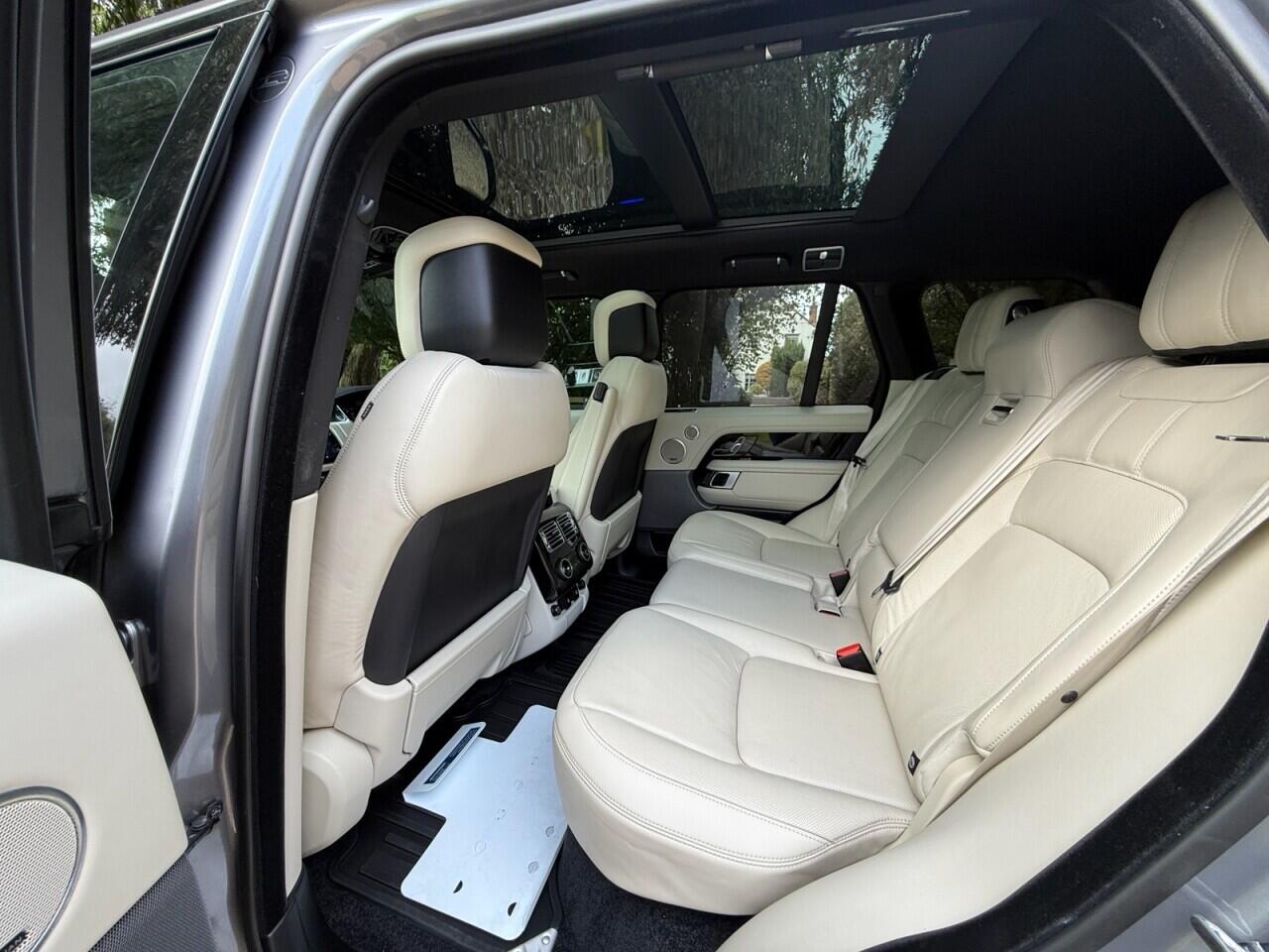 Land Rover Range Rover view 31