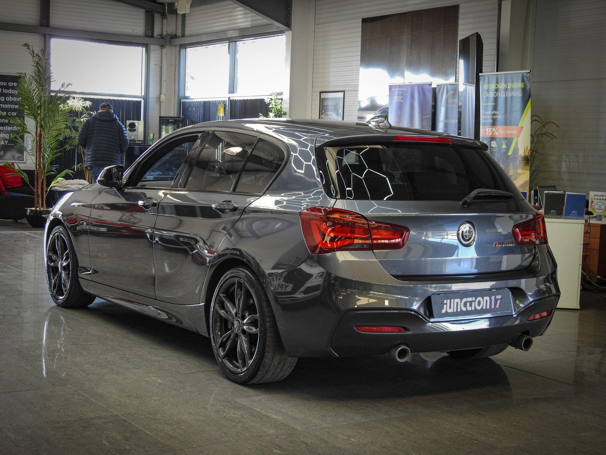 BMW 1 Series view 13