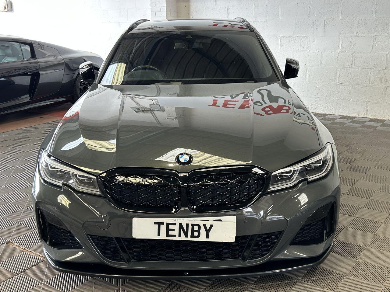 BMW 3 Series view 3