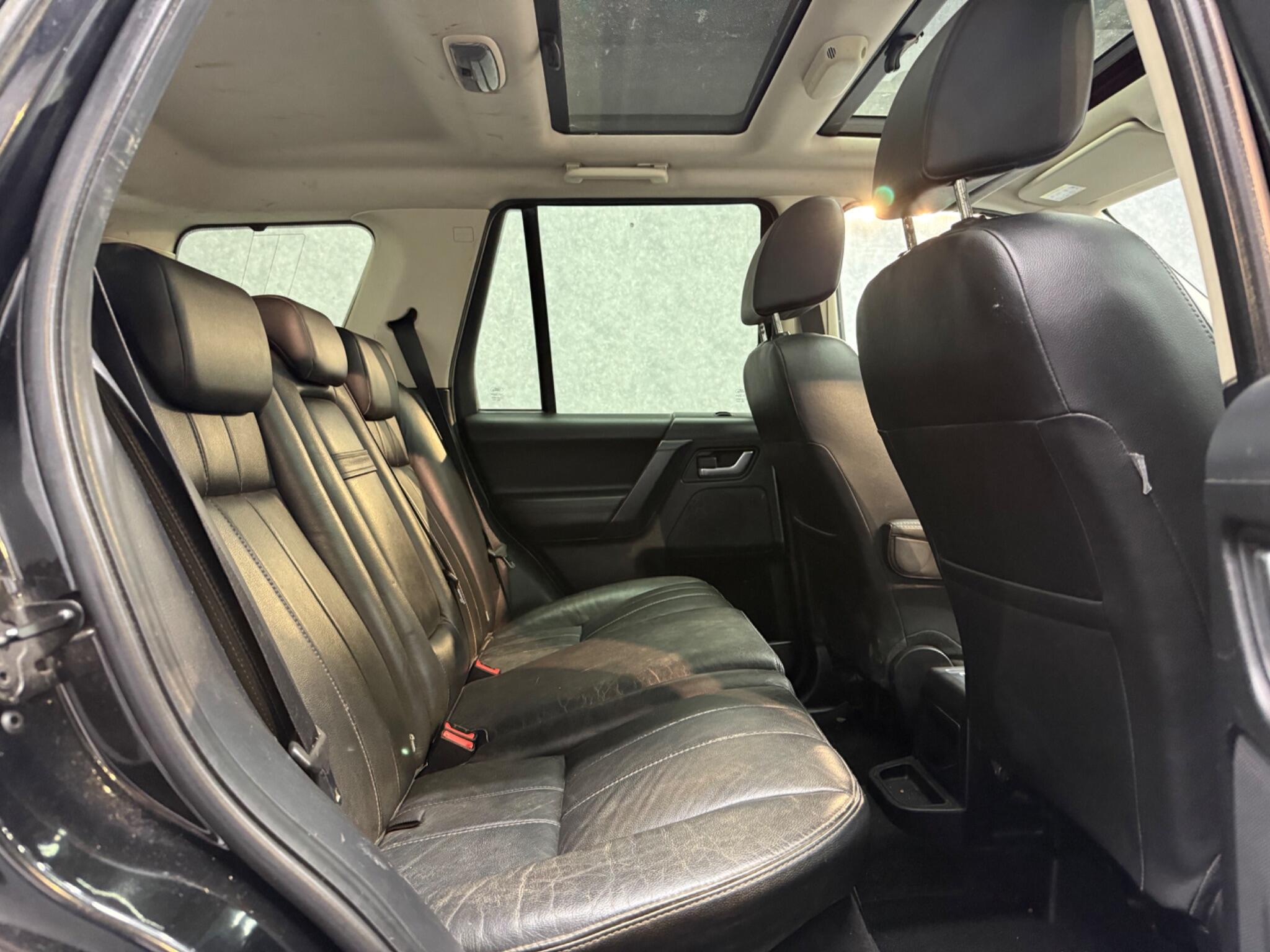 Land Rover Freelander view 8