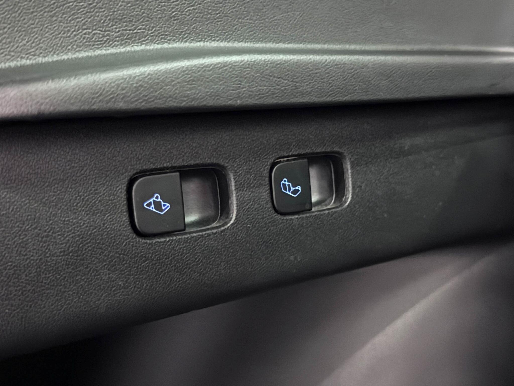 Tesla Model Y view 21