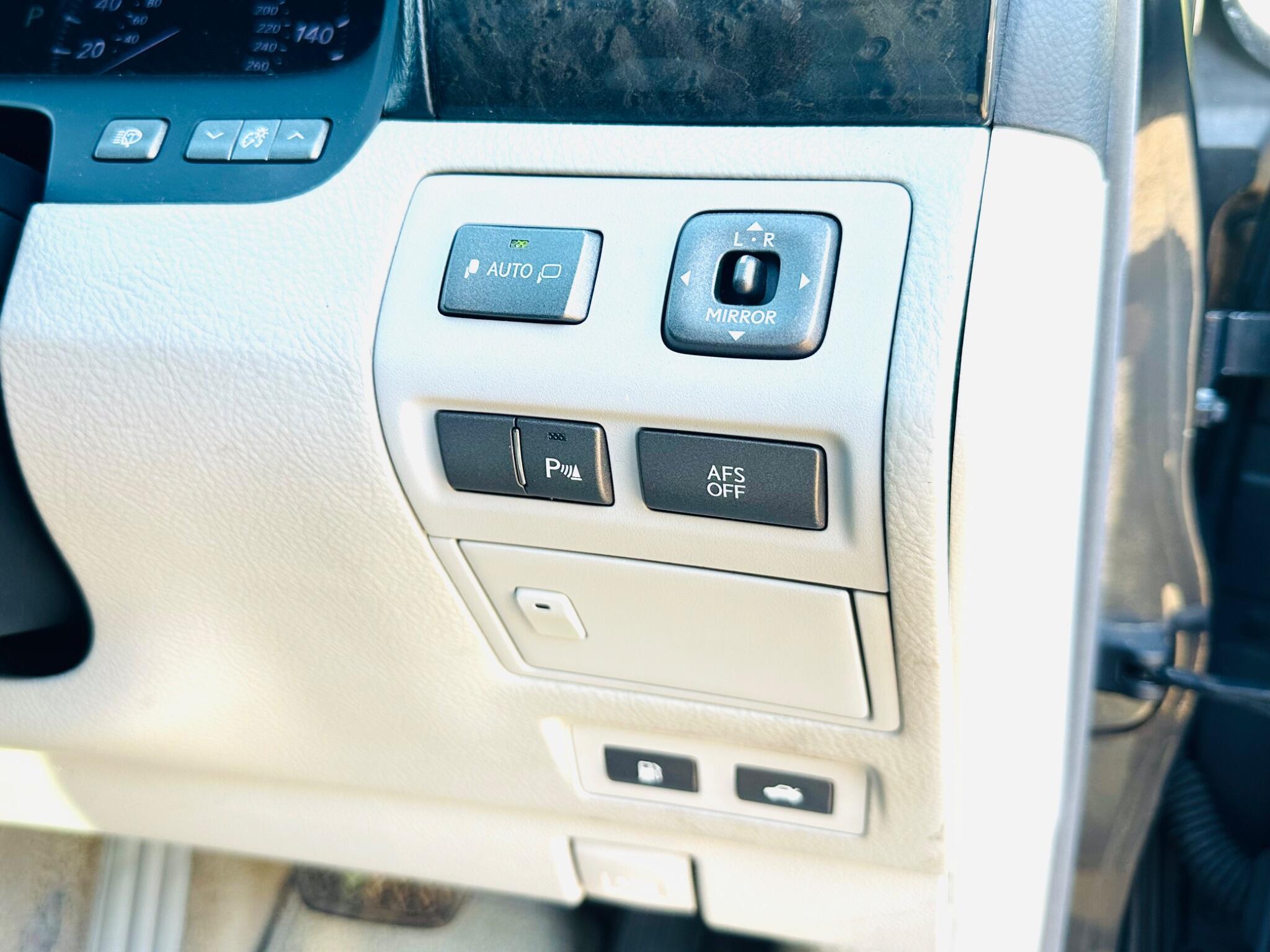 Lexus LS view 20