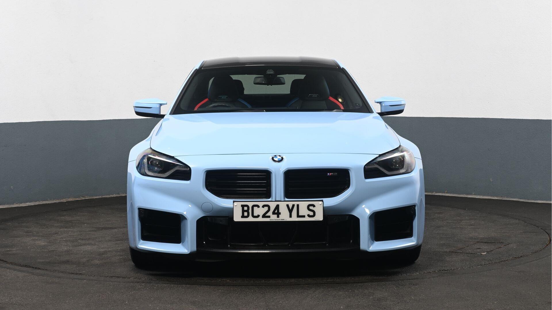 BMW M2 view 16