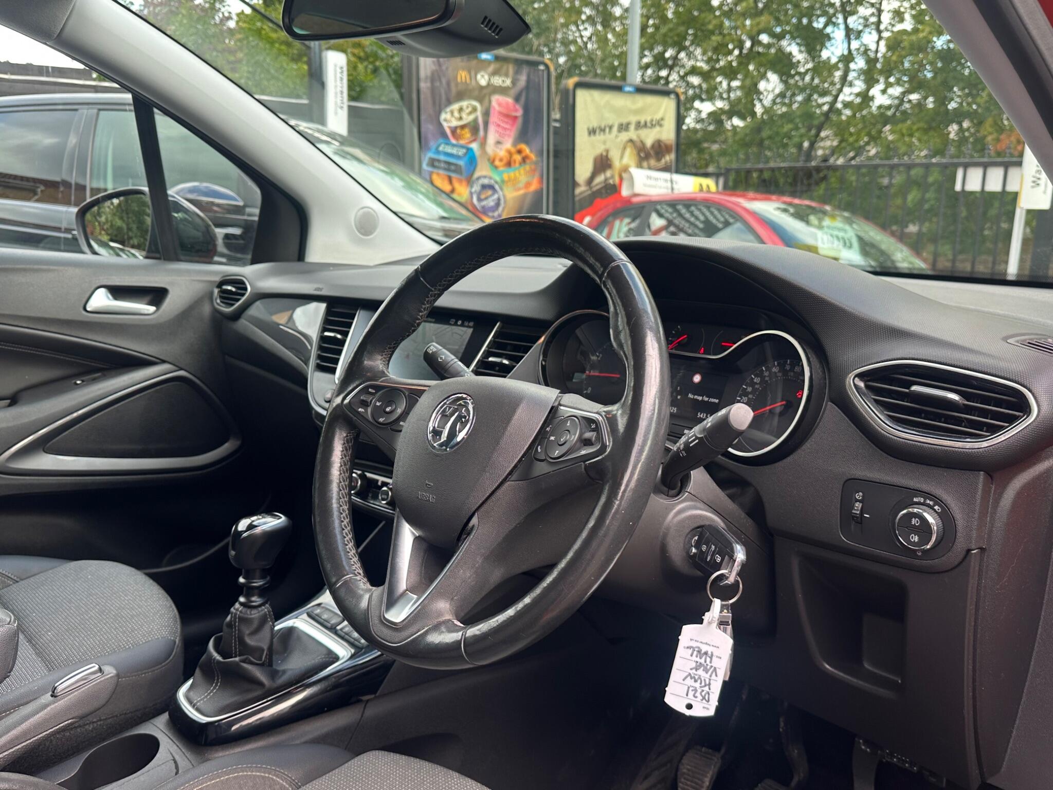 Vauxhall Crossland view 12