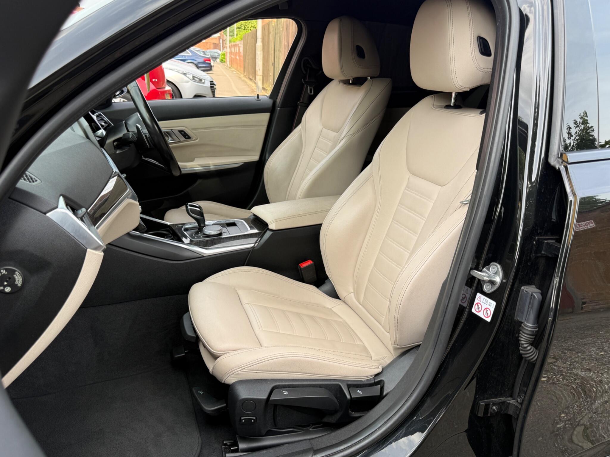 BMW 3 Series - Image 35