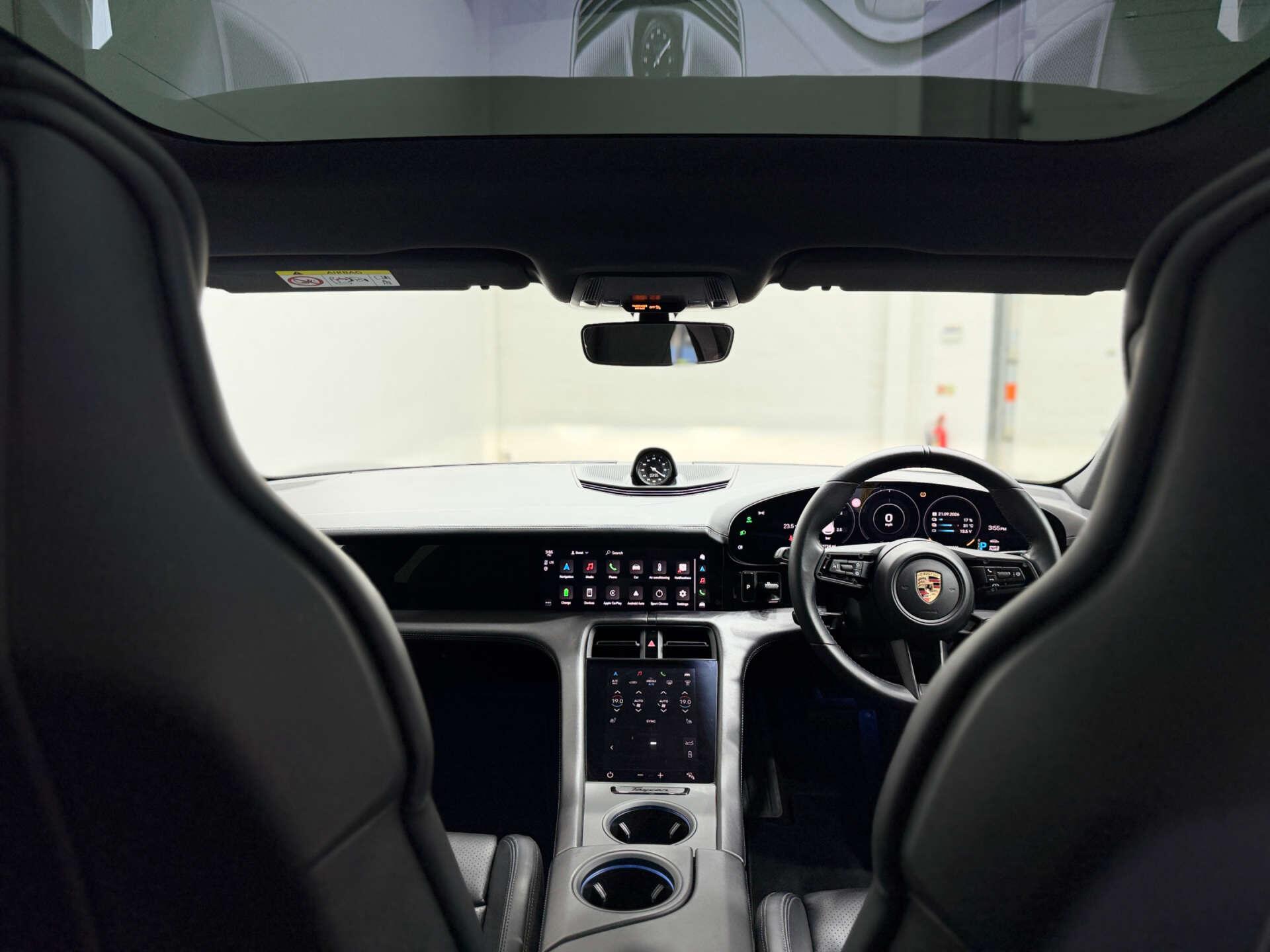 Porsche Taycan view 18