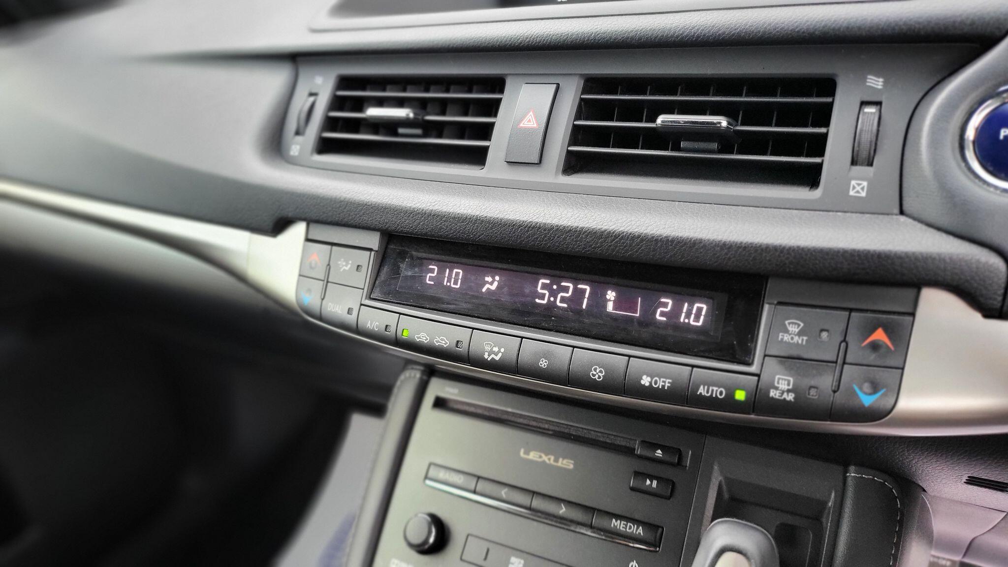 Lexus CT view 23