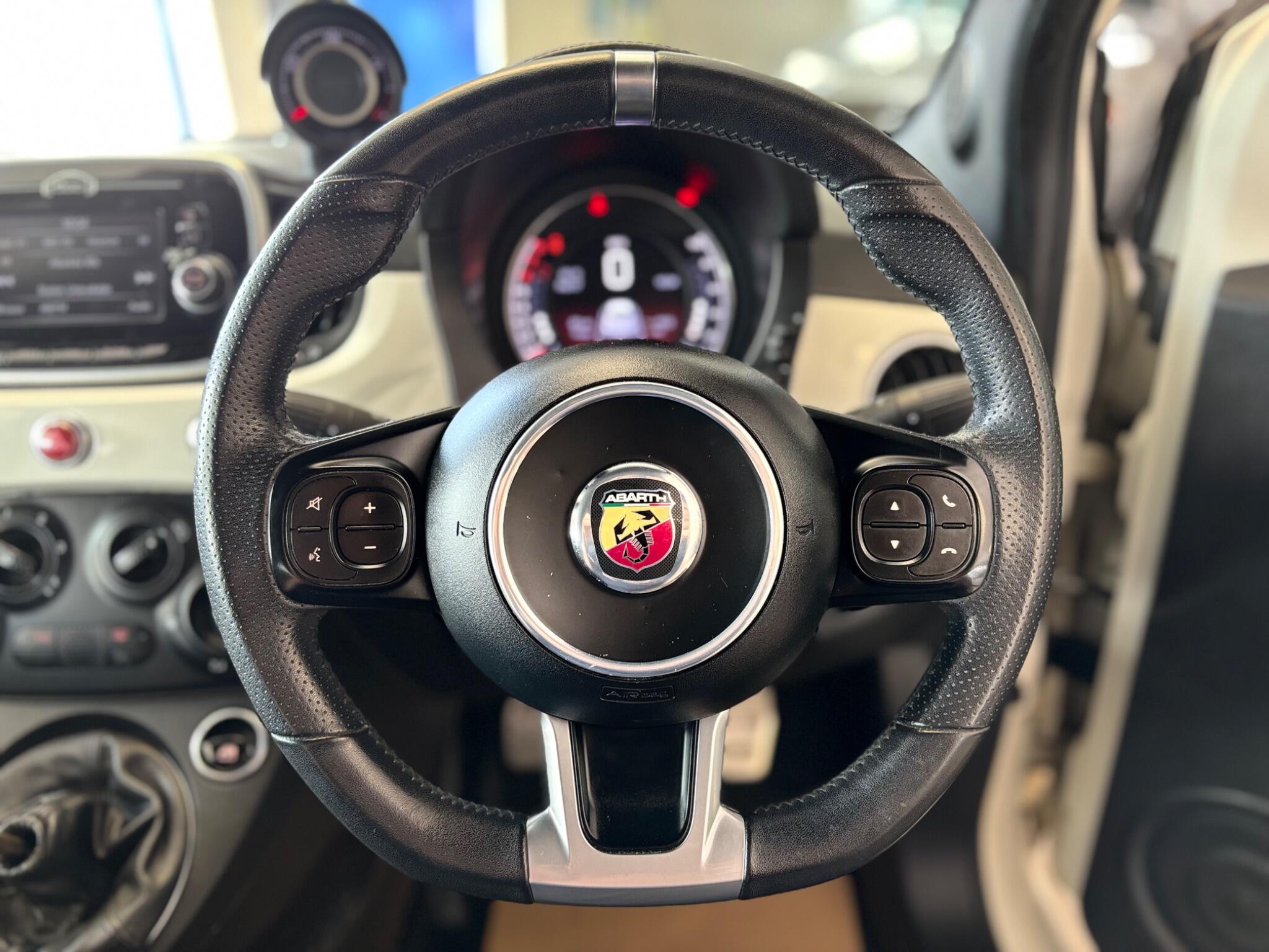 Abarth 595 view 24