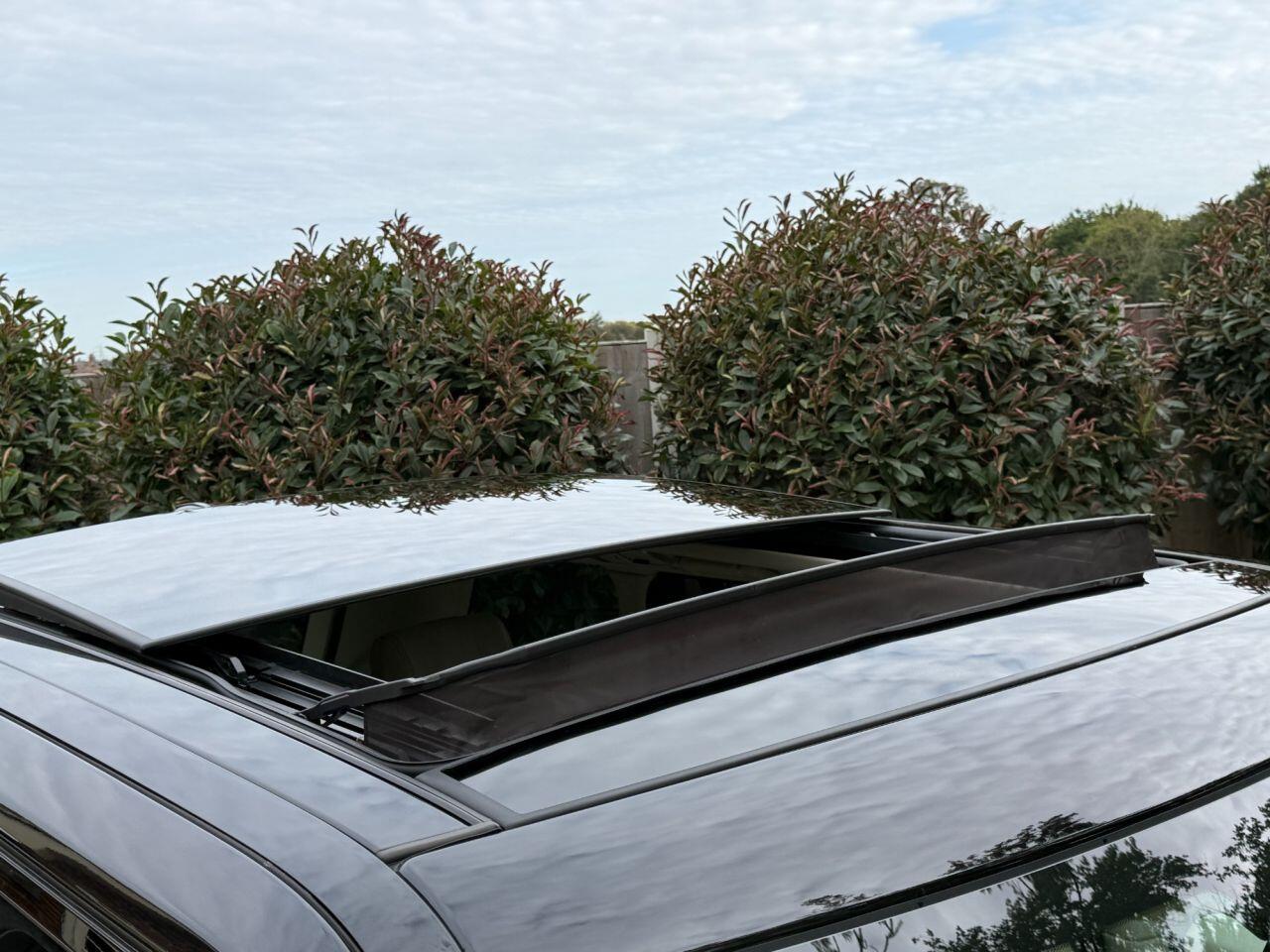 Land Rover Range Rover view 30