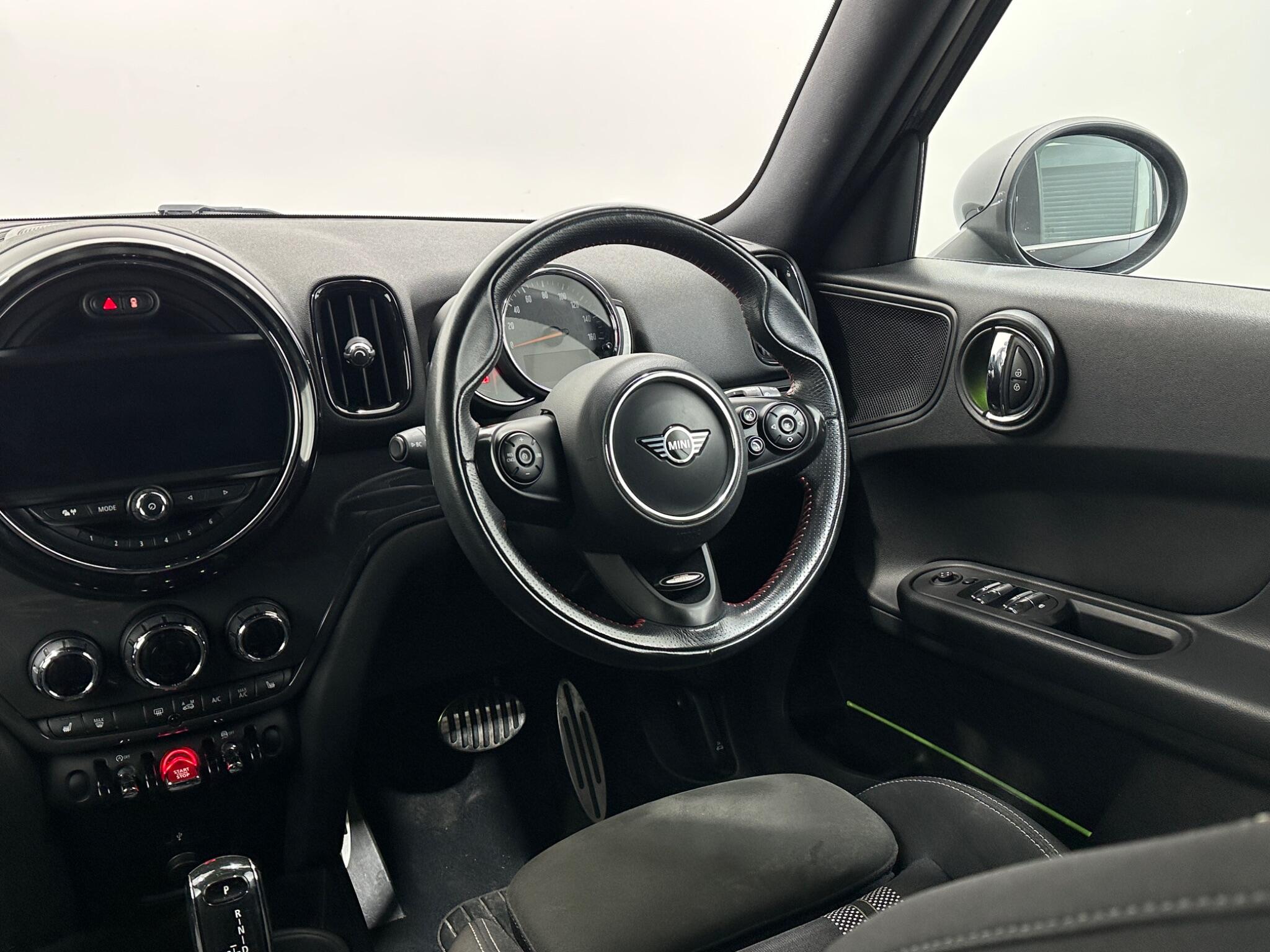 Mini Countryman view 12