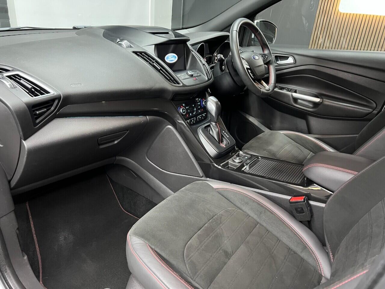 Ford Kuga view 31