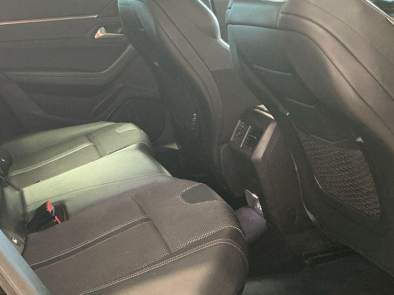 Peugeot 508 view 8