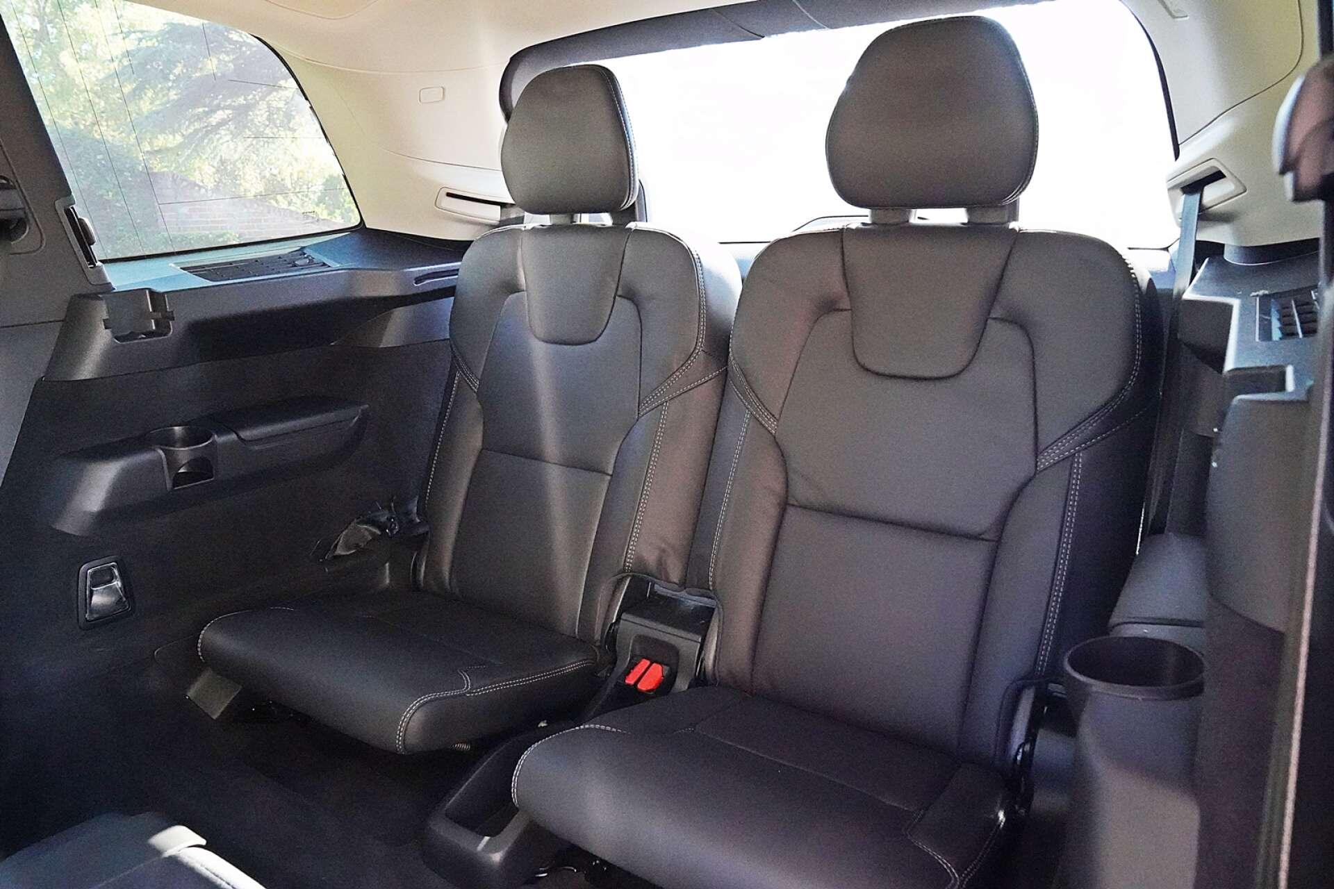 Volvo XC90 view 17