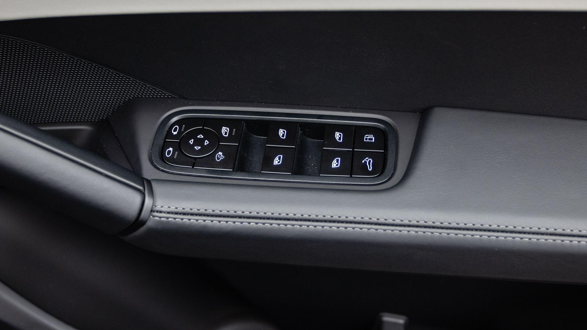 Porsche Cayenne view 17