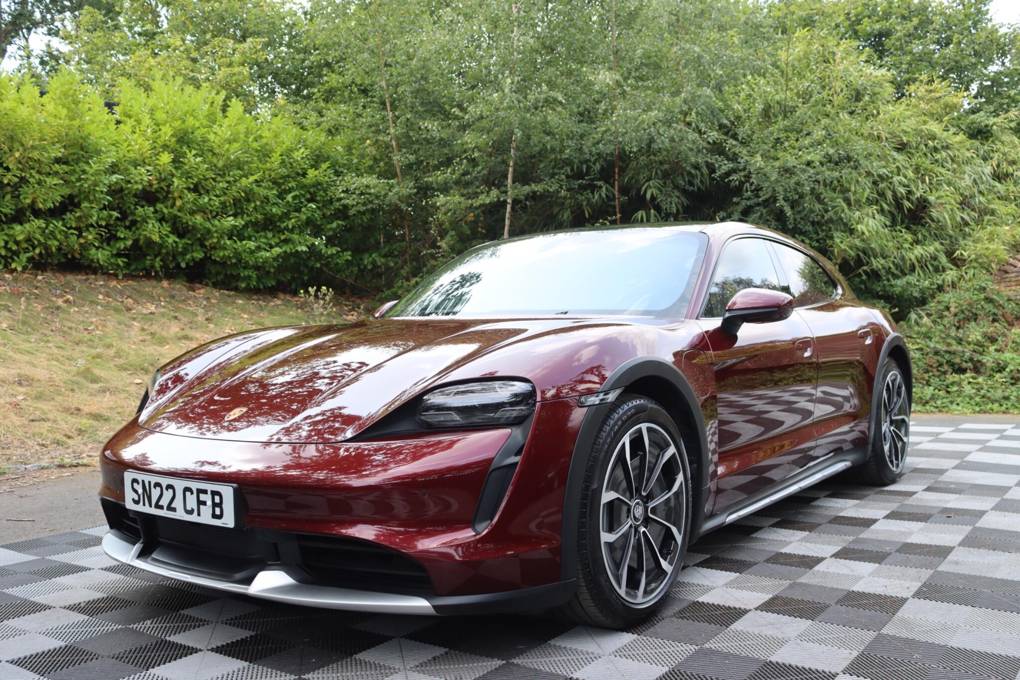 Porsche Taycan view 25