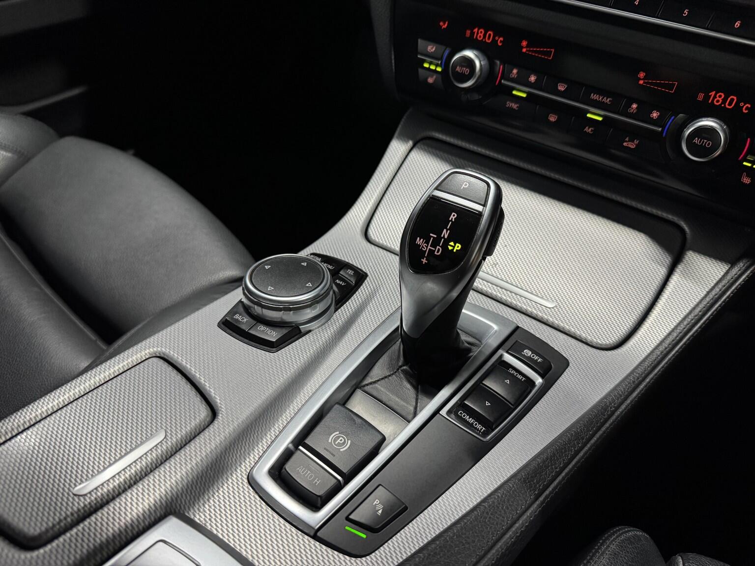 BMW 5 Series view 29