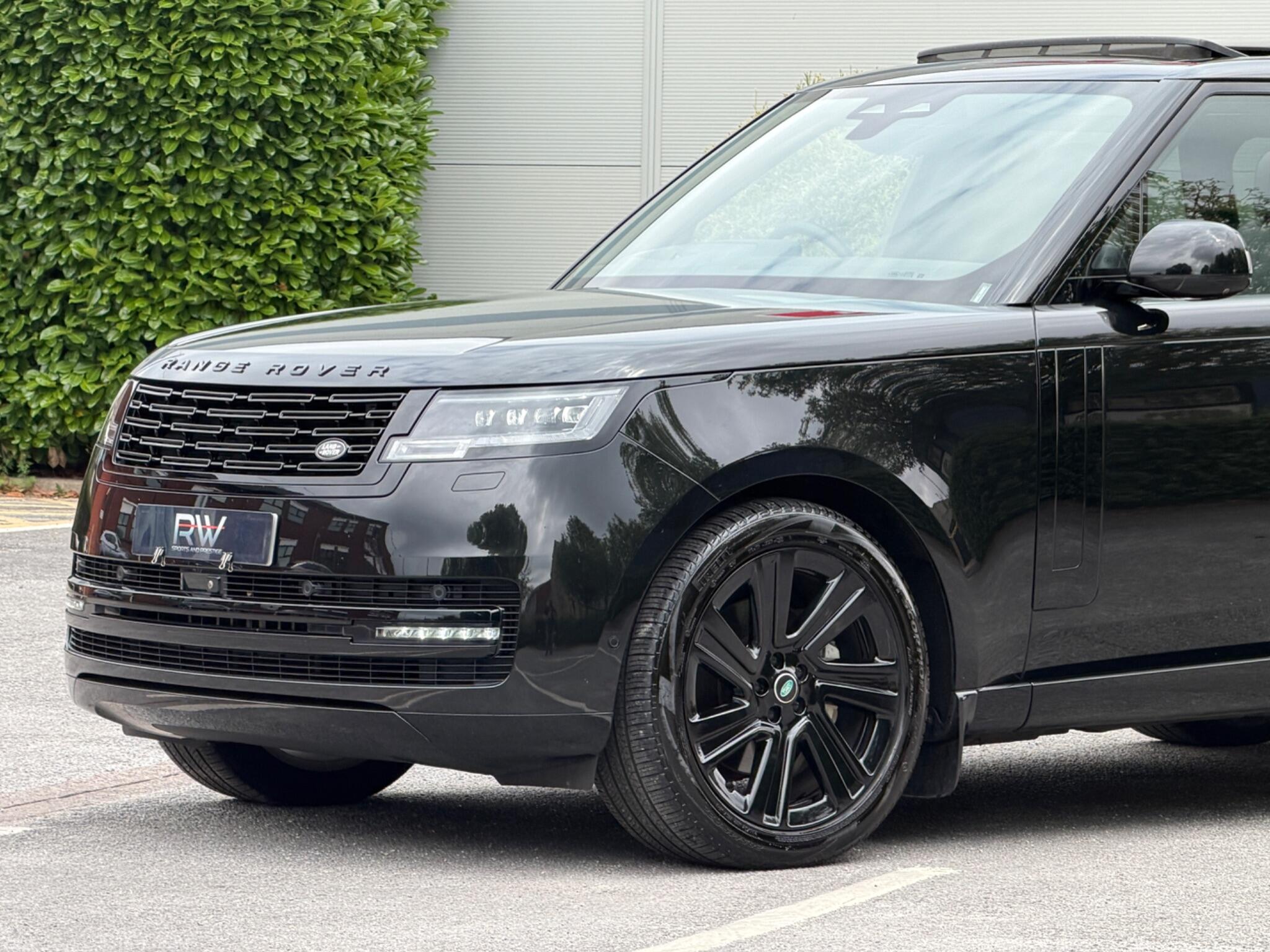 Land Rover Range Rover view 24