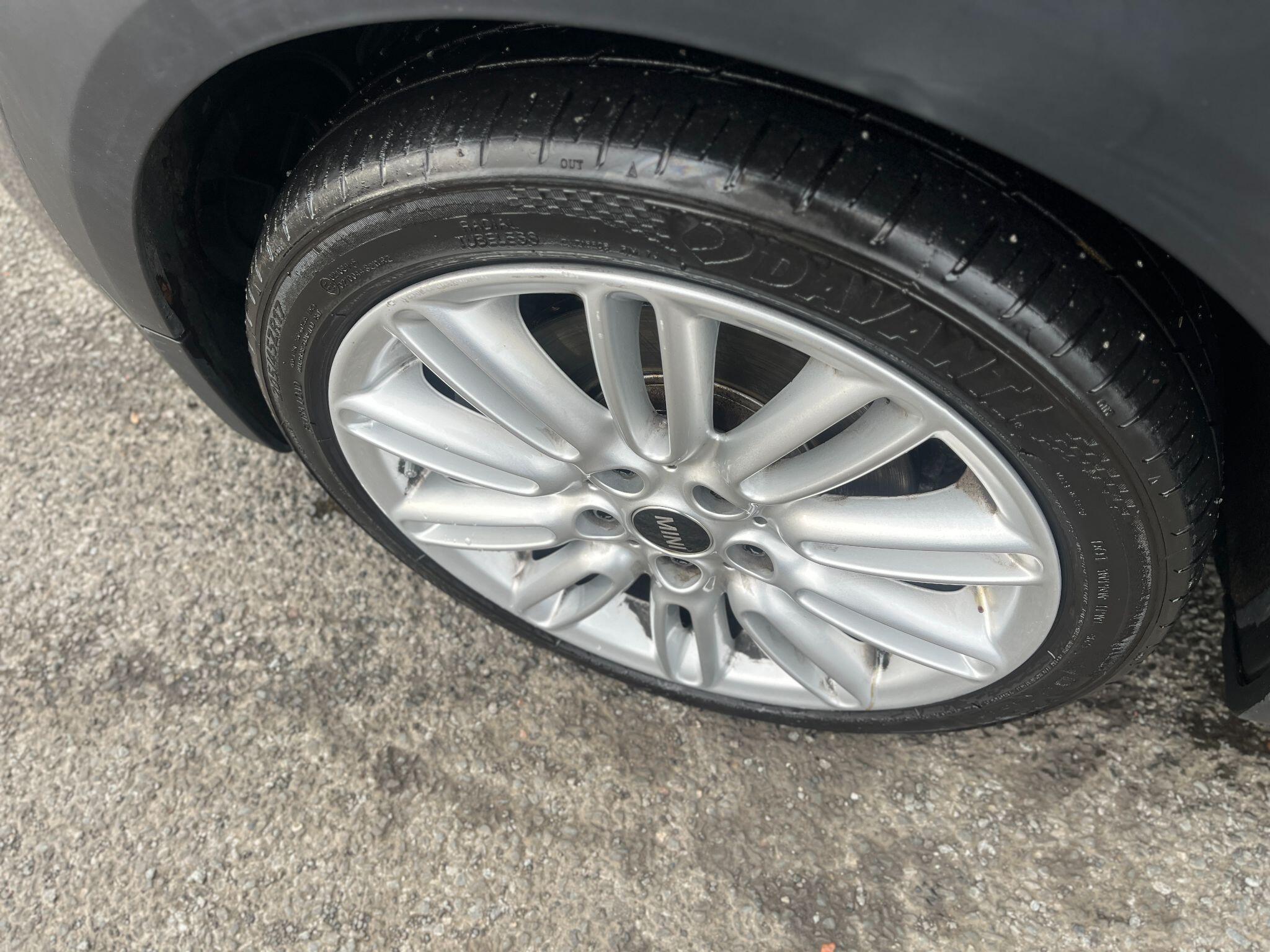 Mini Hatch view 14