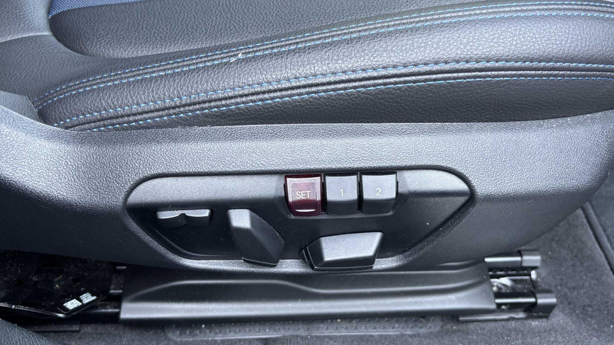 BMW 1 Series view 33