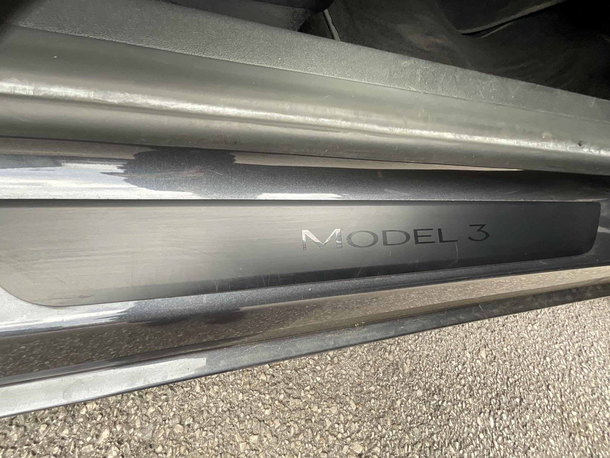 Tesla Model 3 view 10